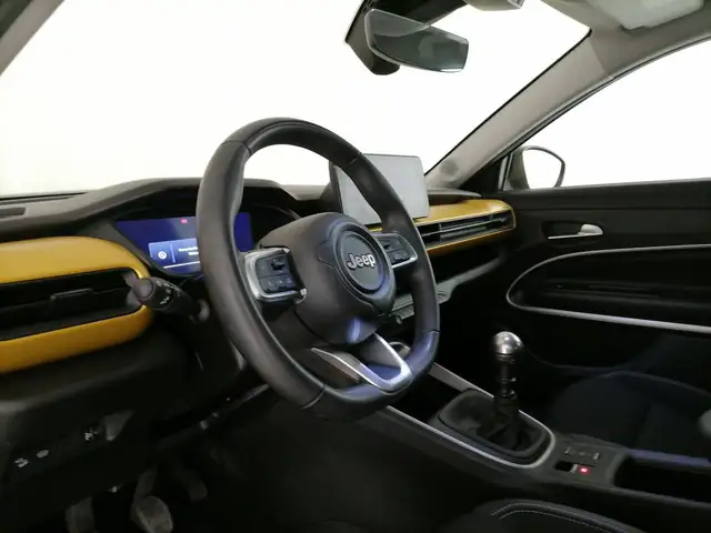 Jeep Avenger view 12