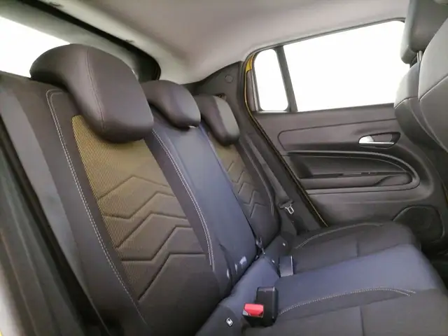 Jeep Avenger view 8