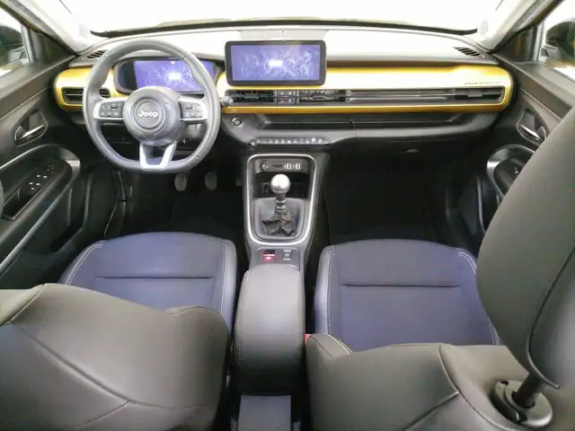 Jeep Avenger view 9
