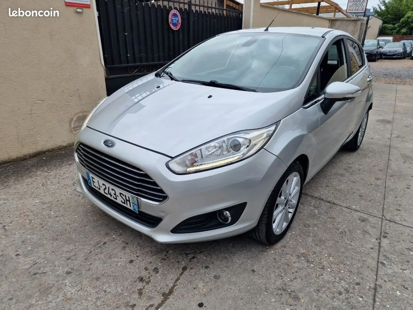 Ford Fiesta vi 1.0 ecoboost essence 100ch titanium Gris - 1