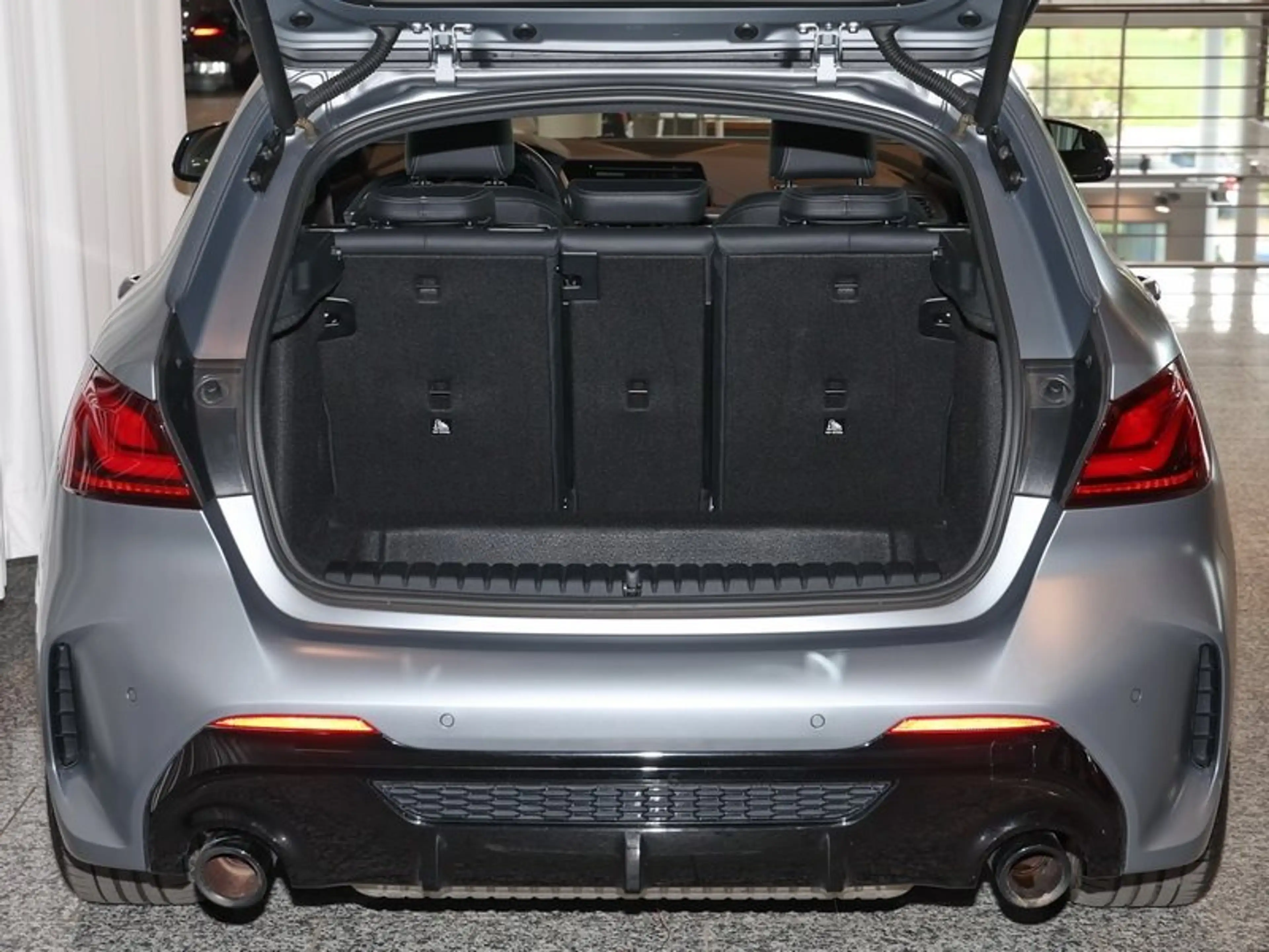 BMW 135 M135i xDrive Hatch — photo 12