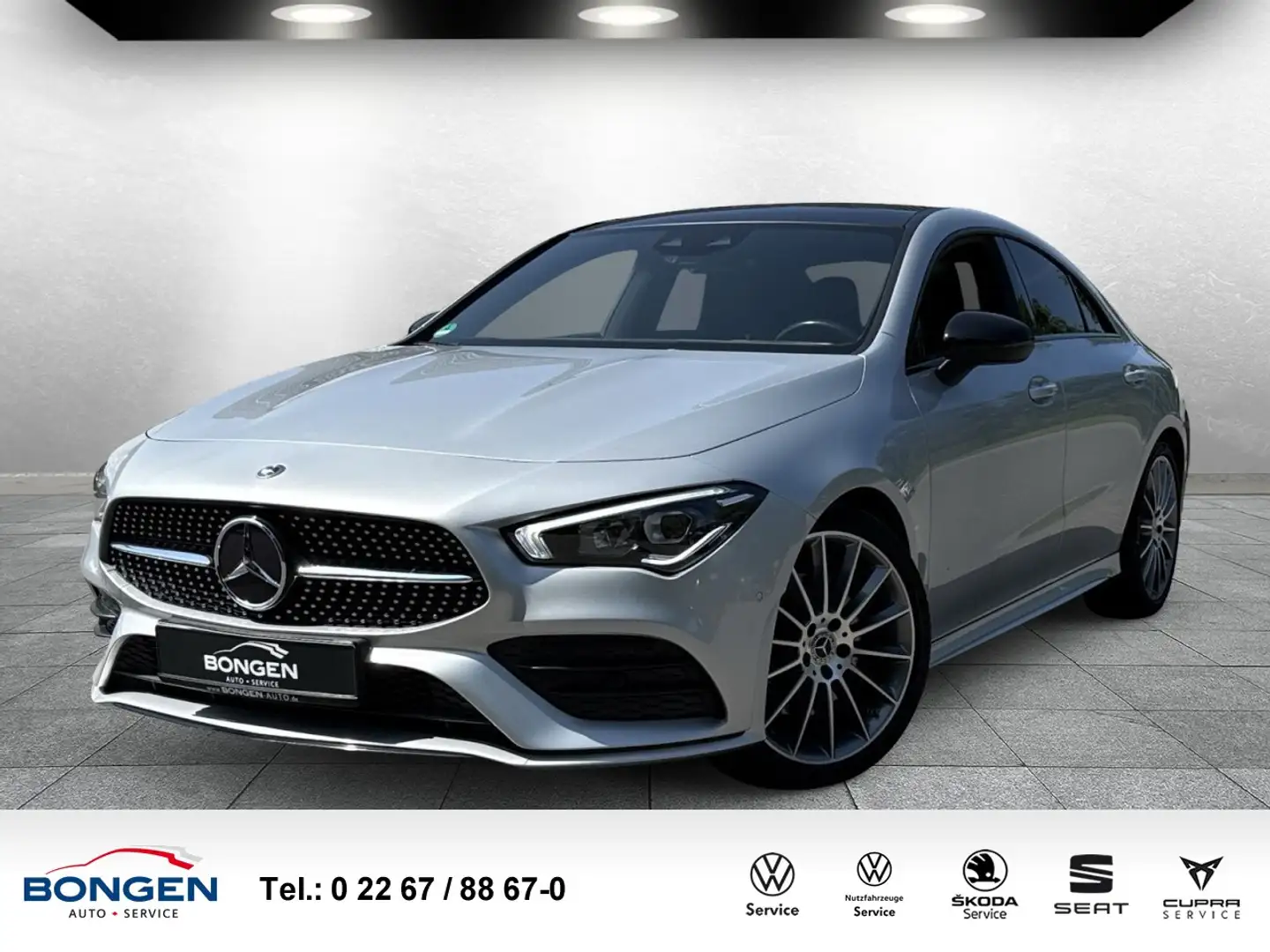 Mercedes-Benz CLA 200 4Matic AMG Line Schiebedach Navi Kamera Klima Silber - 1