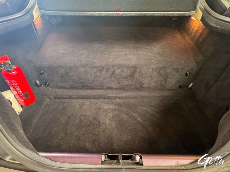 Photo du véhicule Aston Martin V8