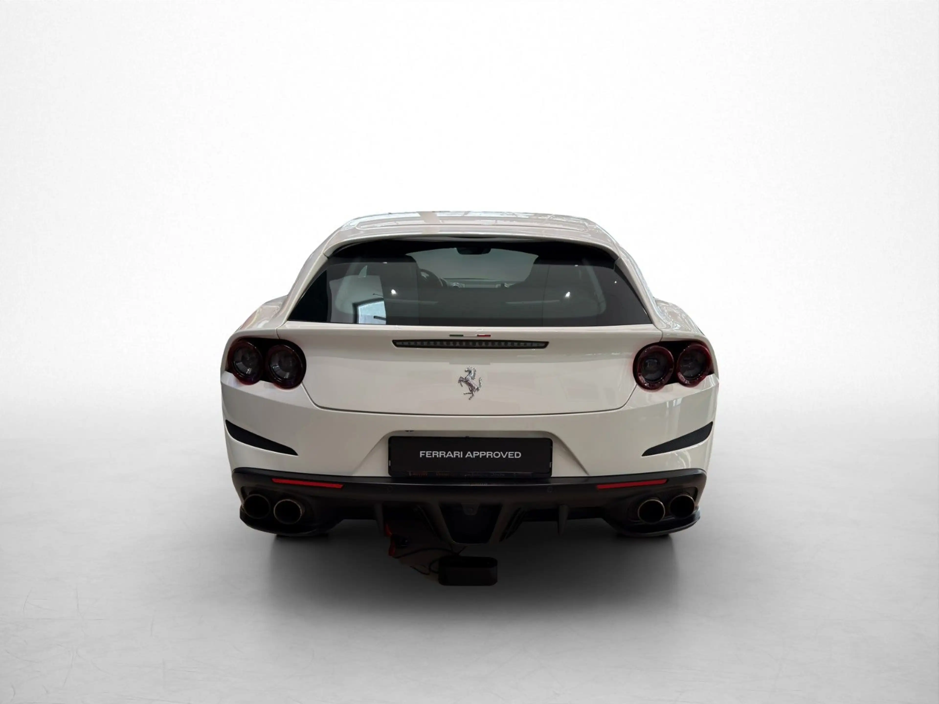 Ferrari GTC4 Lusso / Lift / Beifahrer-Display — photo 6