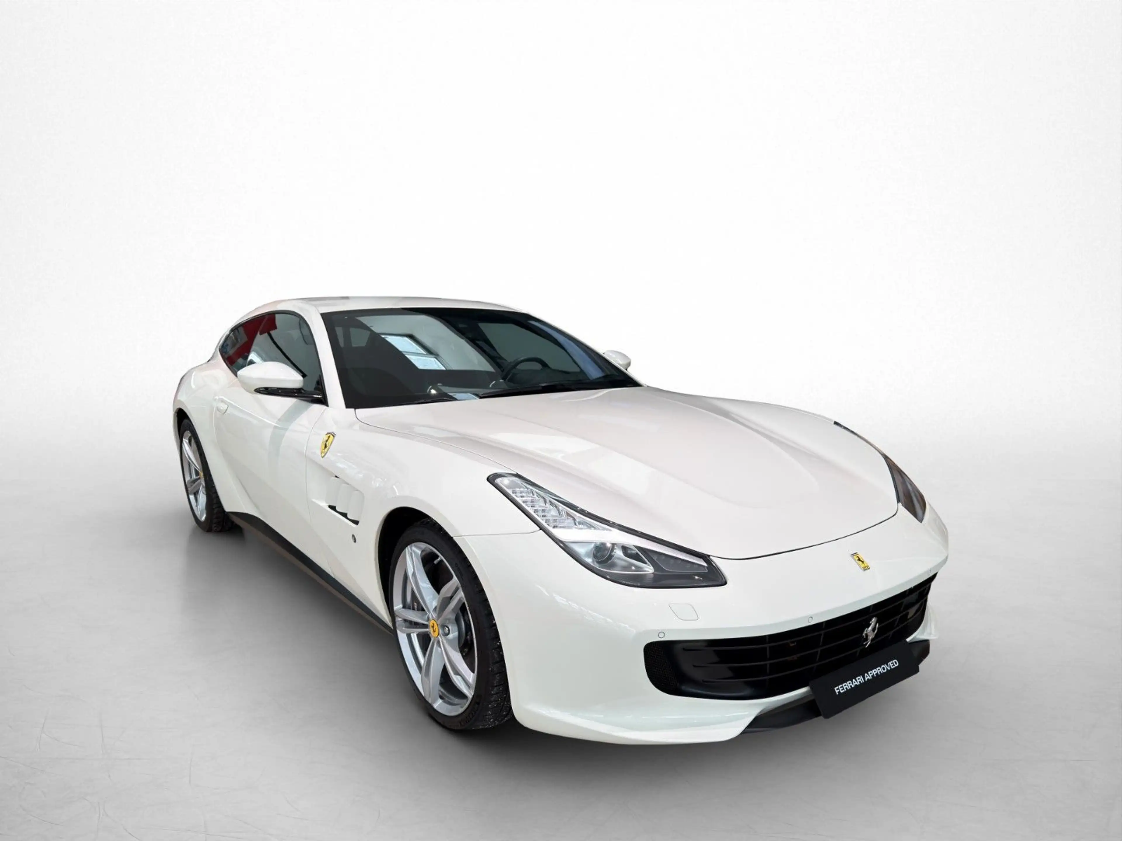Ferrari GTC4 Lusso / Lift / Beifahrer-Display — photo 3