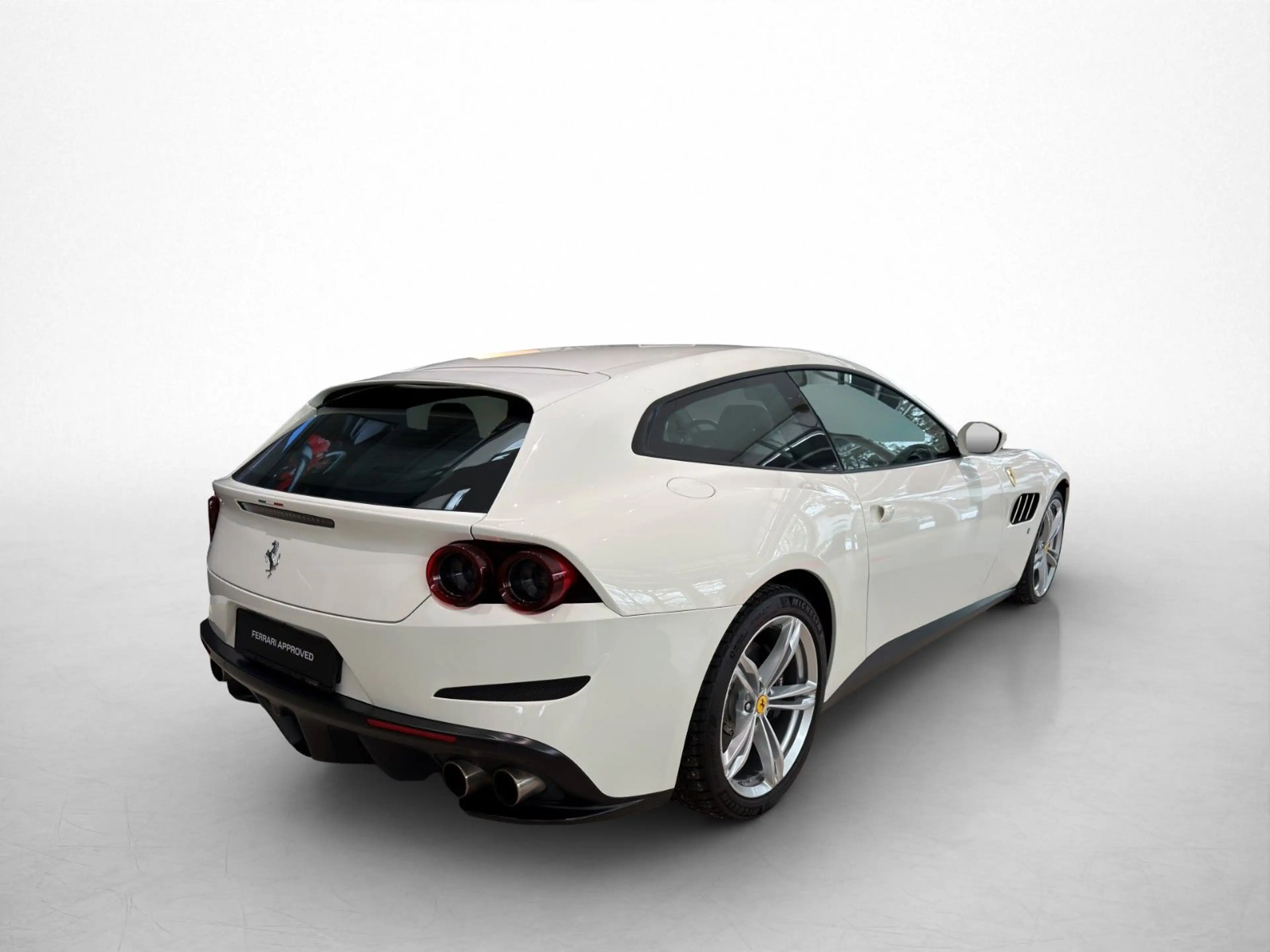 Ferrari GTC4 Lusso / Lift / Beifahrer-Display — photo 5