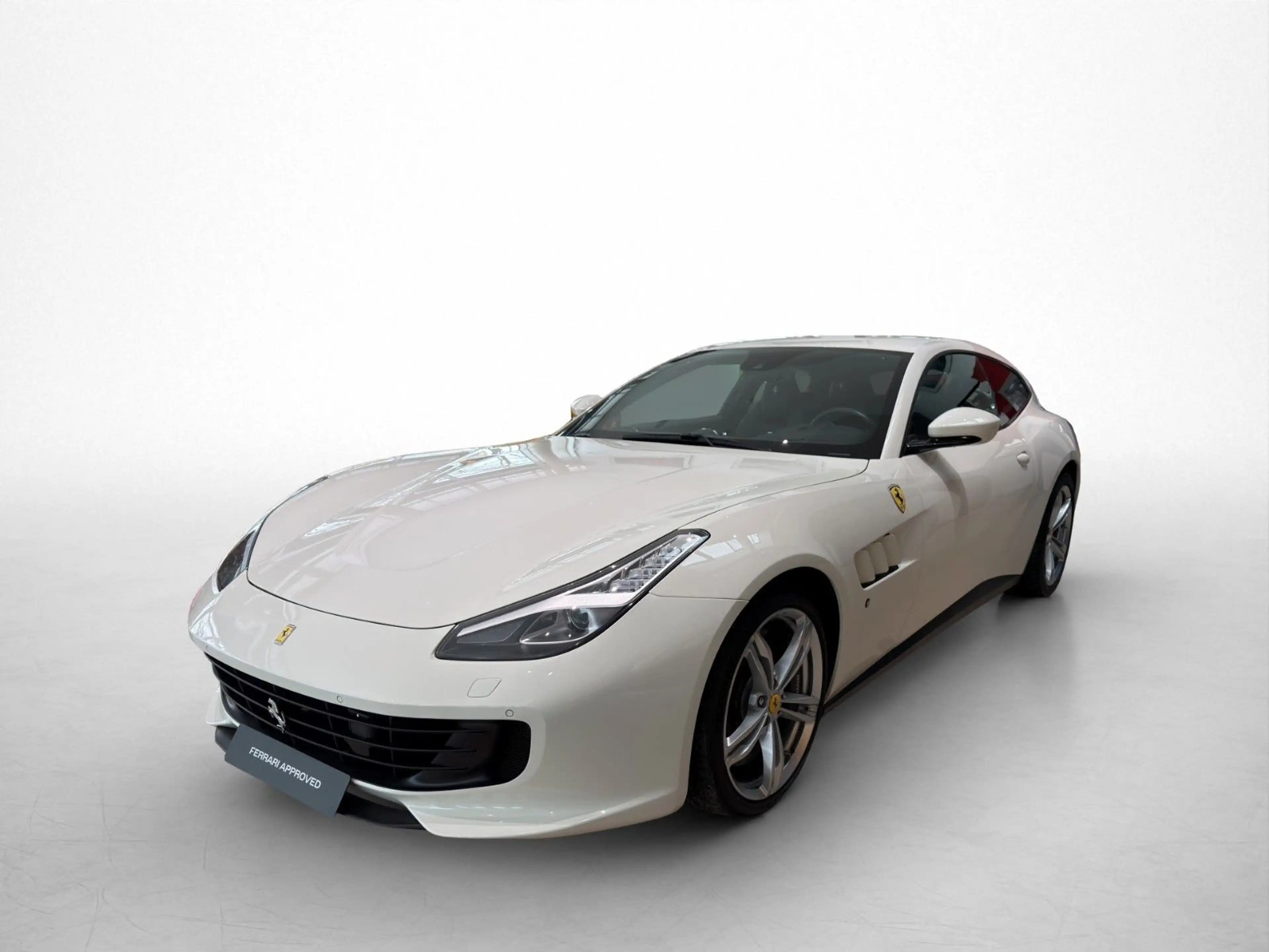 Ferrari GTC4 Lusso / Lift / Beifahrer-Display — photo 8