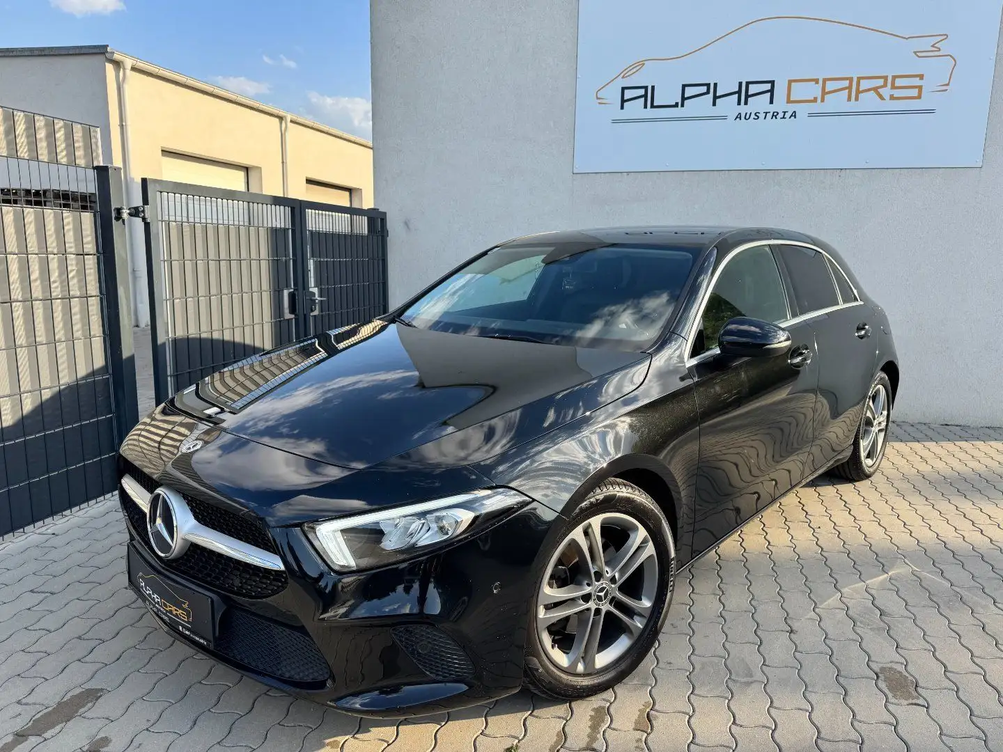 Mercedes-Benz A 180 A-Klasse A 180 d Schwarz - 2