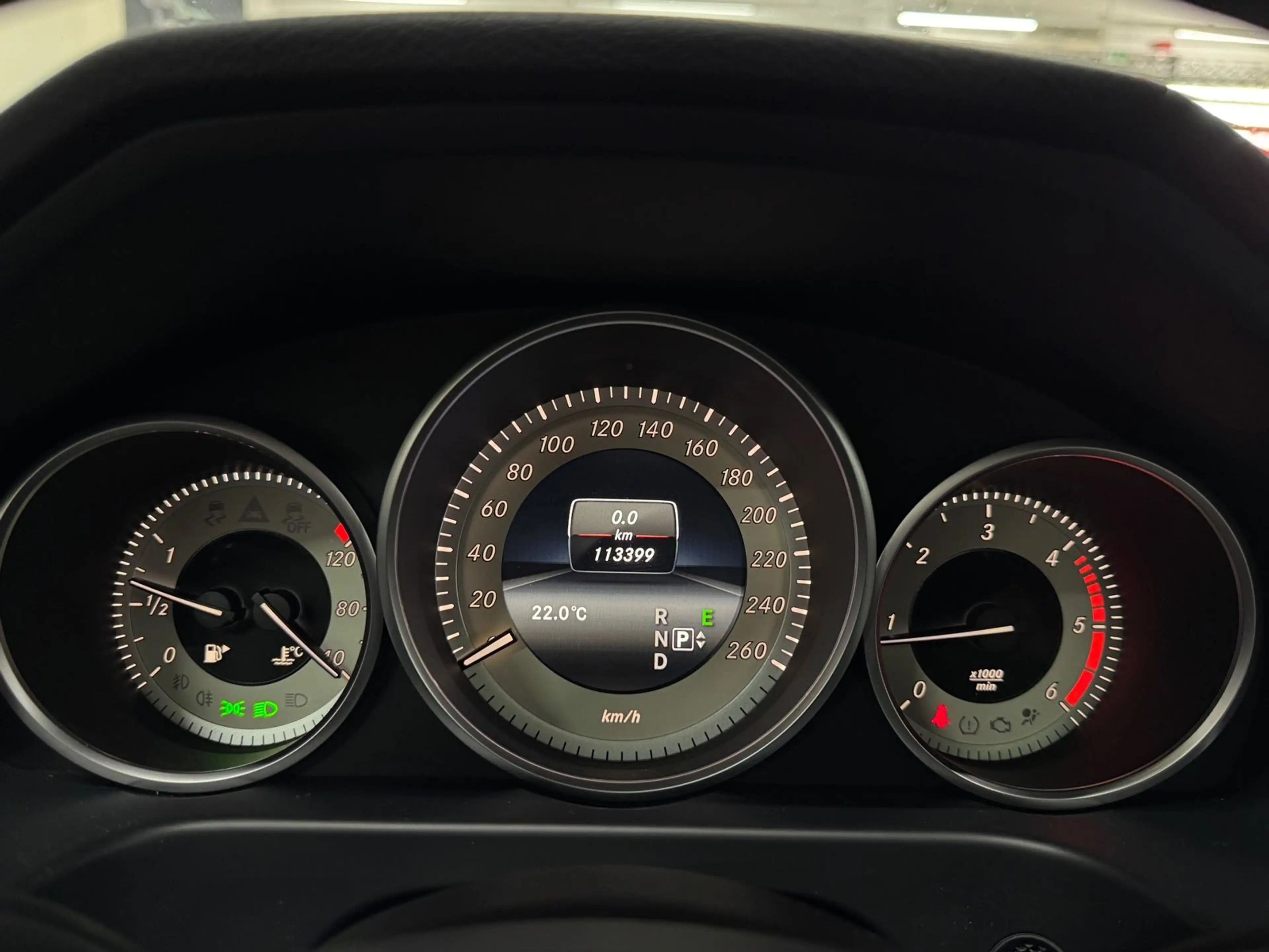 Mercedes-Benz E 200 Avantgarde Aut. ILS/PANO/U-FREI/2.HD/TOP!! — photo 13