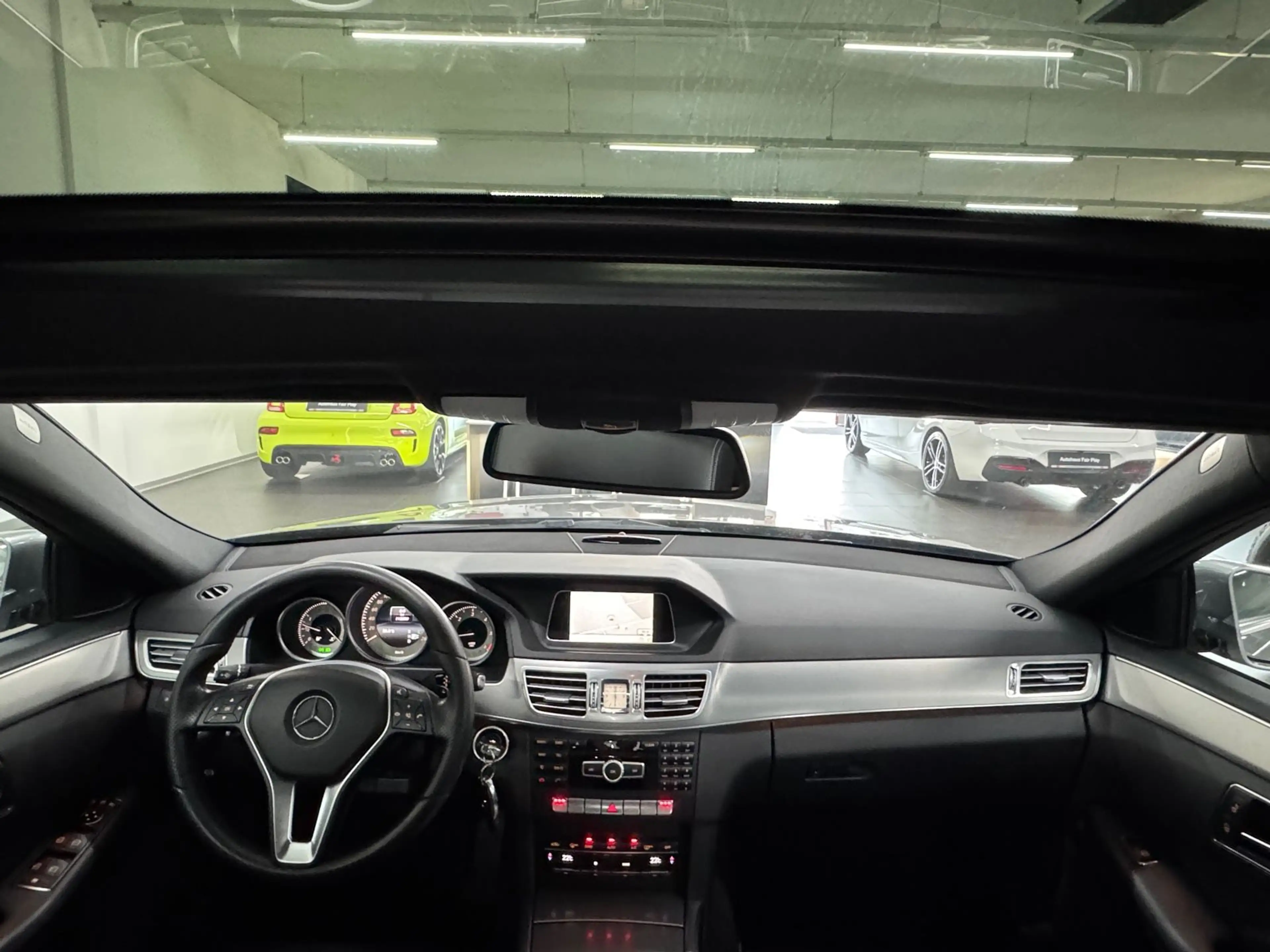 Mercedes-Benz E 200 Avantgarde Aut. ILS/PANO/U-FREI/2.HD/TOP!! — photo 11
