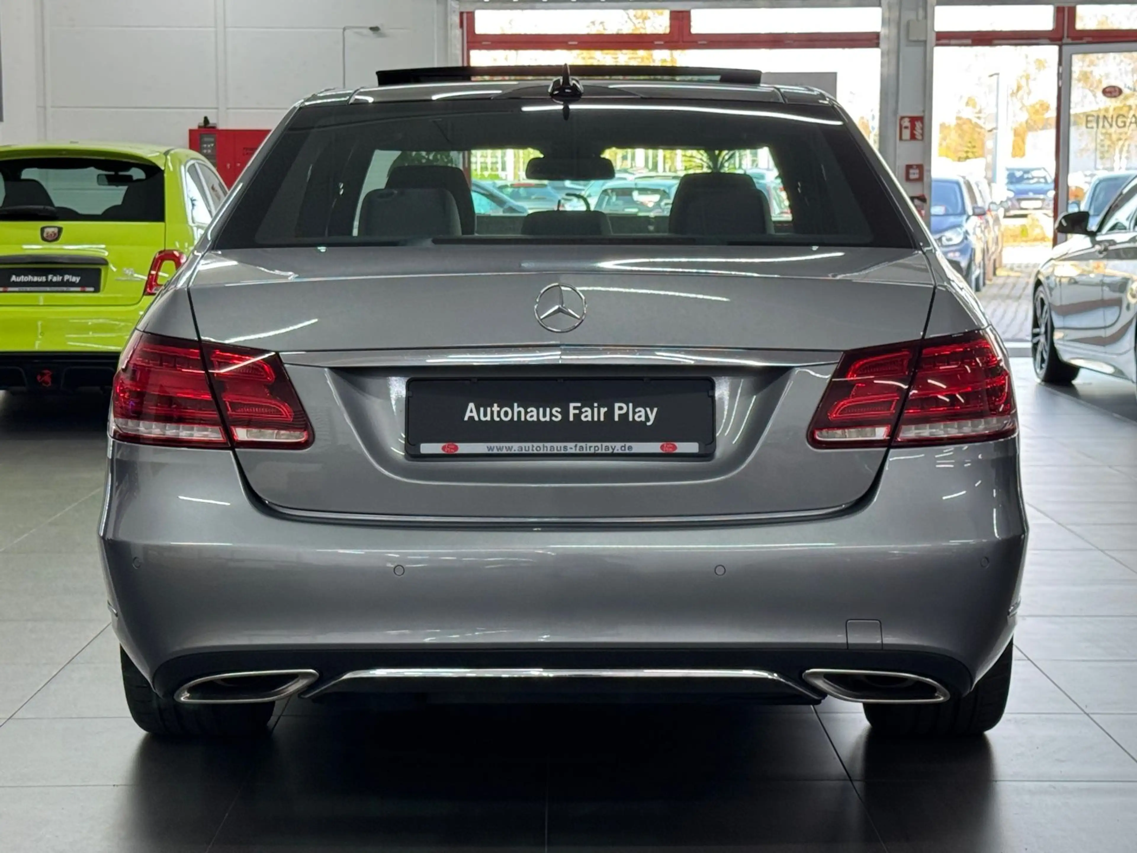 Mercedes-Benz E 200 Avantgarde Aut. ILS/PANO/U-FREI/2.HD/TOP!! — photo 6