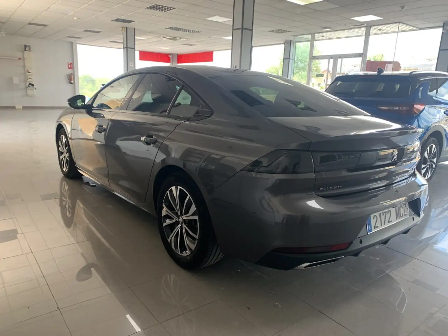 Peugeot 508 1.2 PureTech S&S Allure Pack EAT8 130 Gris - 2