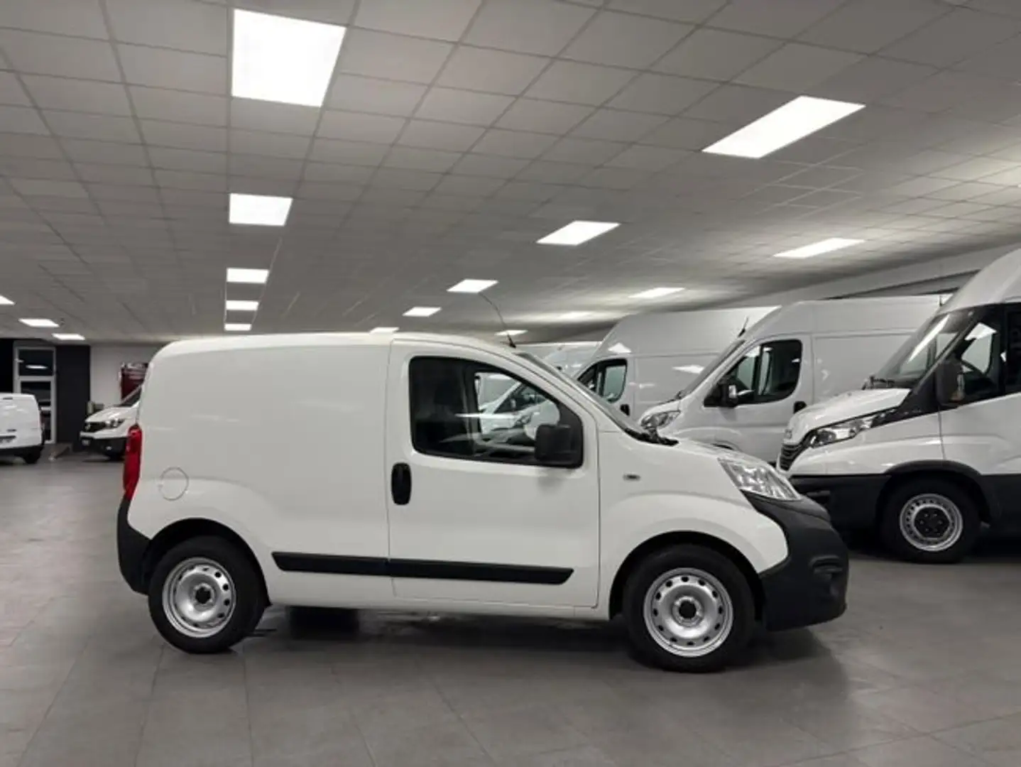 Fiat Fiorino Cargo Base N1 1.3 MJet 59 kW (80 CV) Blanco - 2