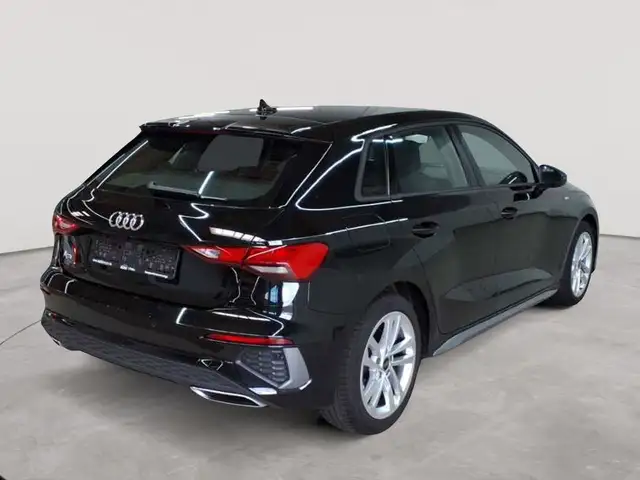 Audi A3 view 4