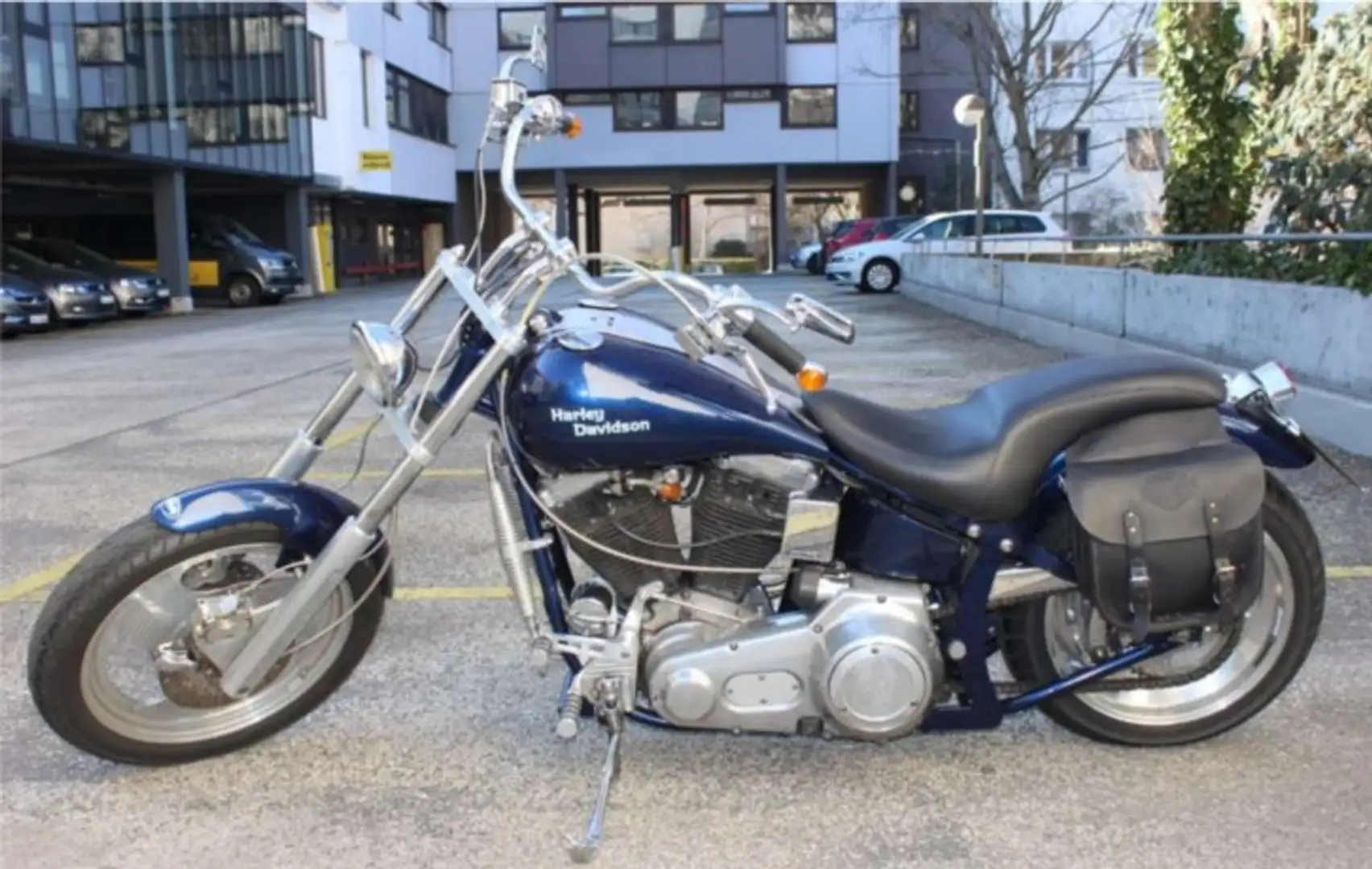 Harley-Davidson Softail FXST Modrá - 1