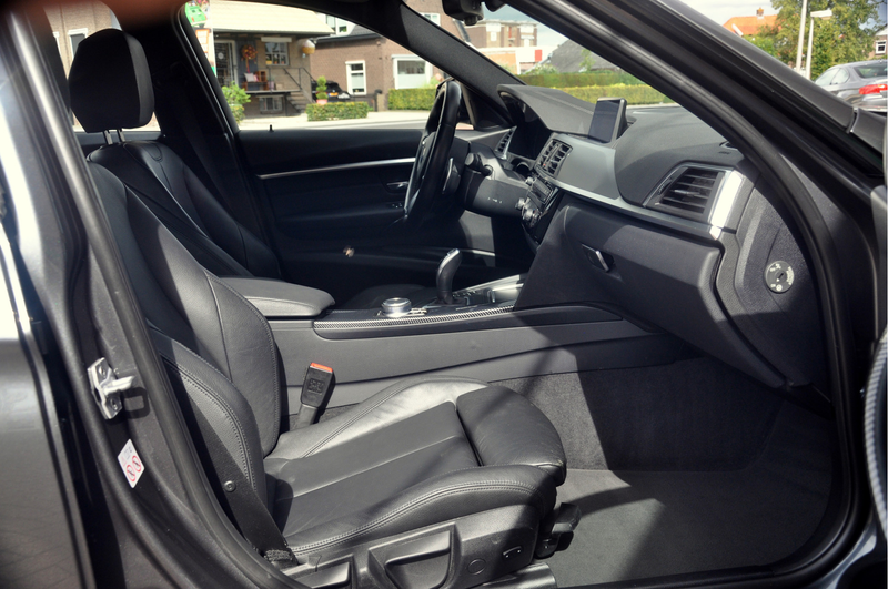 BMW 320 3-serie Touring 320i M-Sport Edition | Camera | 19 — photo 10