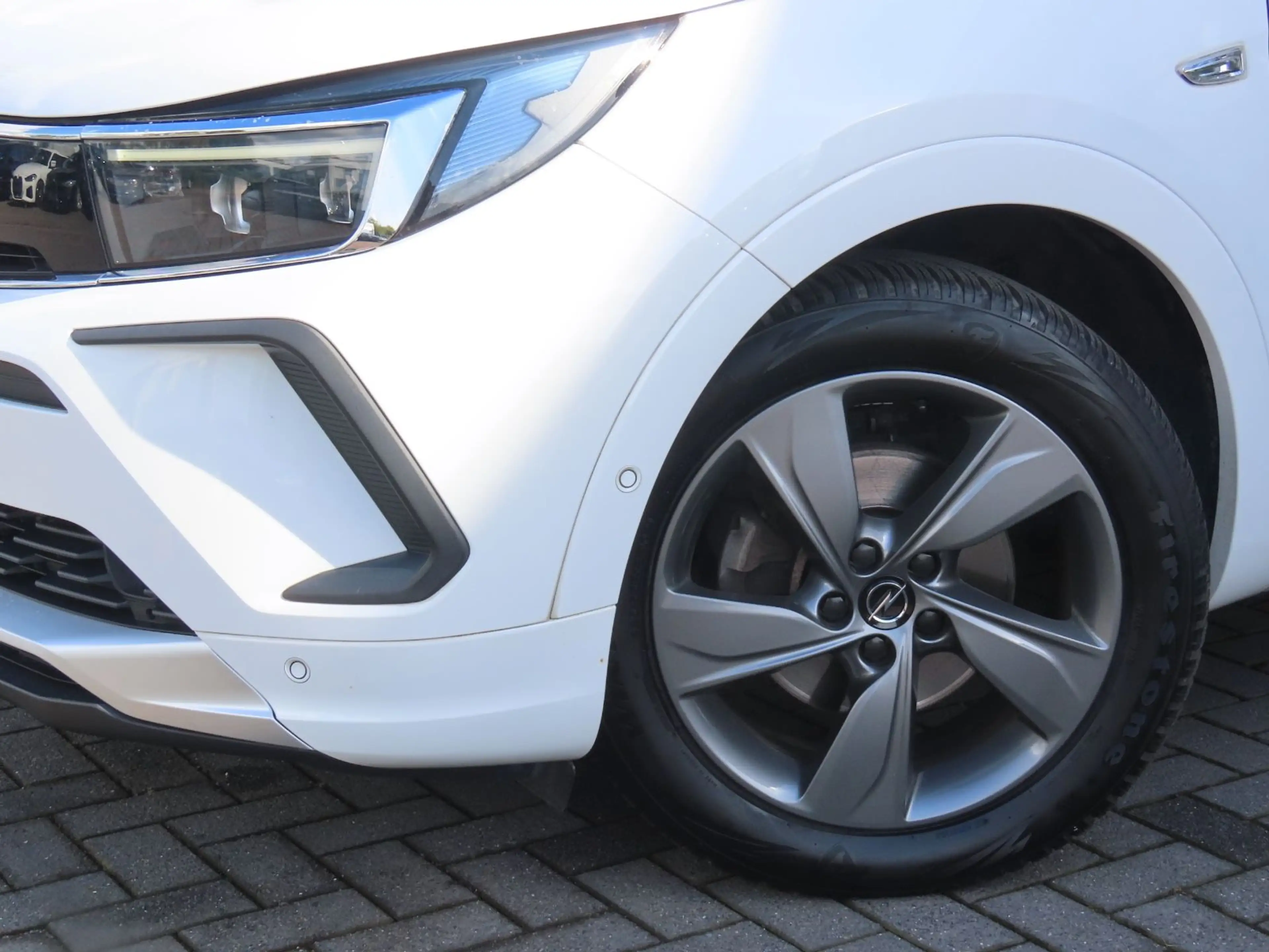 Opel Grandland X Grandland 1.2 DI Autom. Alcantara Klimaauto. AHK — photo 6
