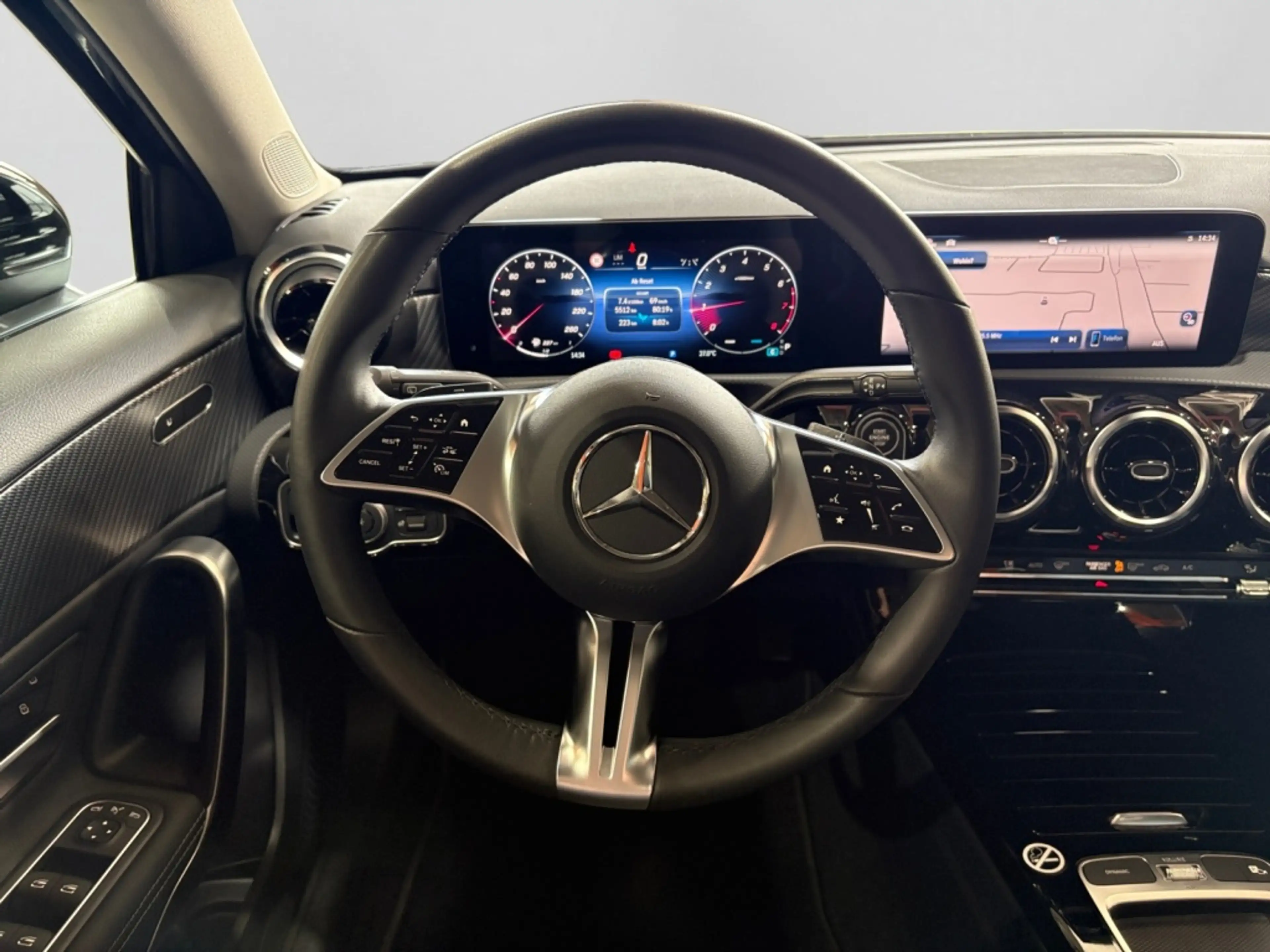 Mercedes-Benz A 180 PROGRESSIVE|LED|KAM|CARPLAY|KAM|LHZ+SHZ — photo 13