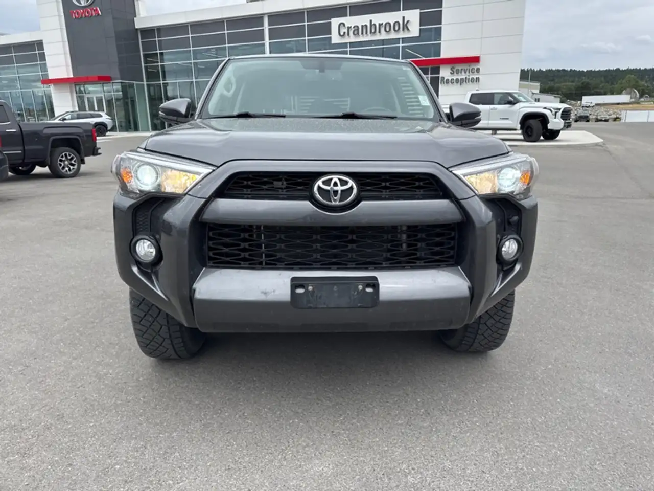 Toyota 4-Runner снимка Toyota 4-Runner