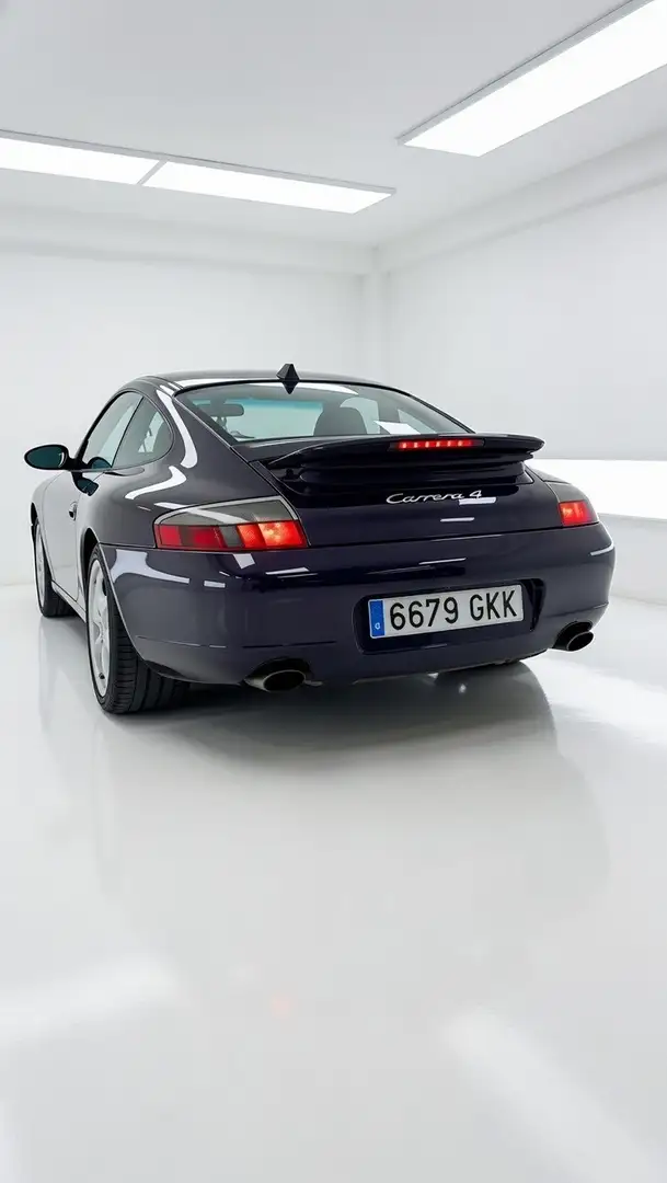 Porsche 996 Carrera 4. Manual Azul - 2