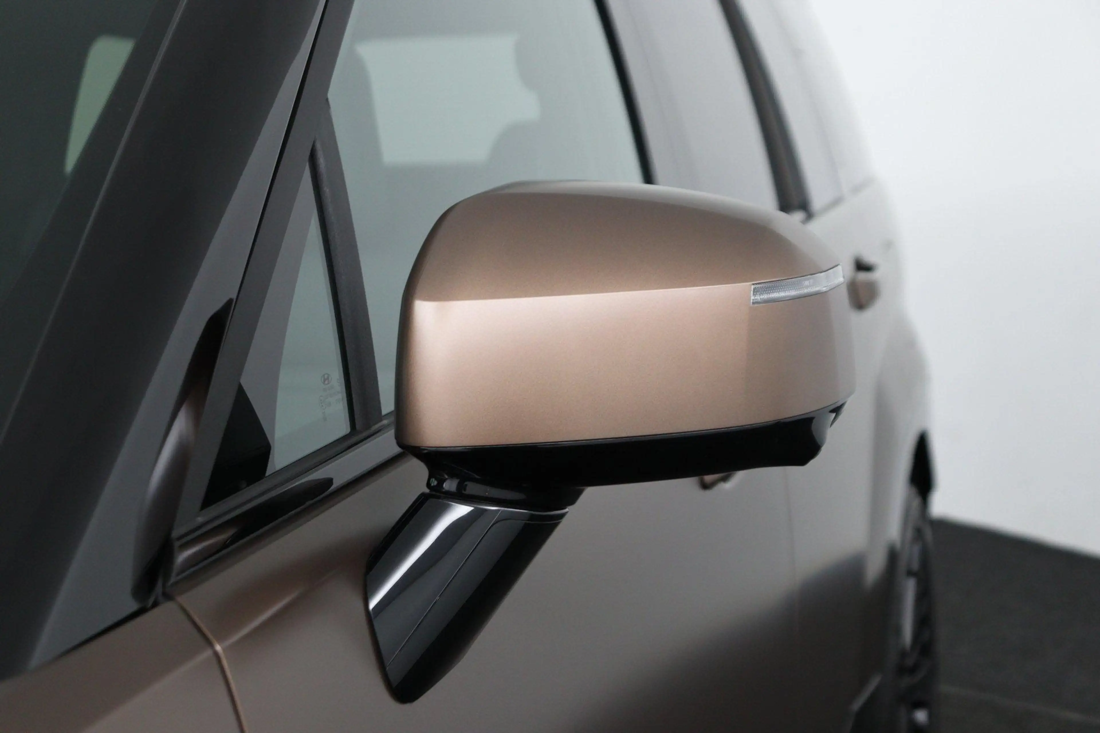 Hyundai SANTA FE 1.6 T-GDI PHEV Black Line 4WD 6p | Uit Voorraad Le — photo 14