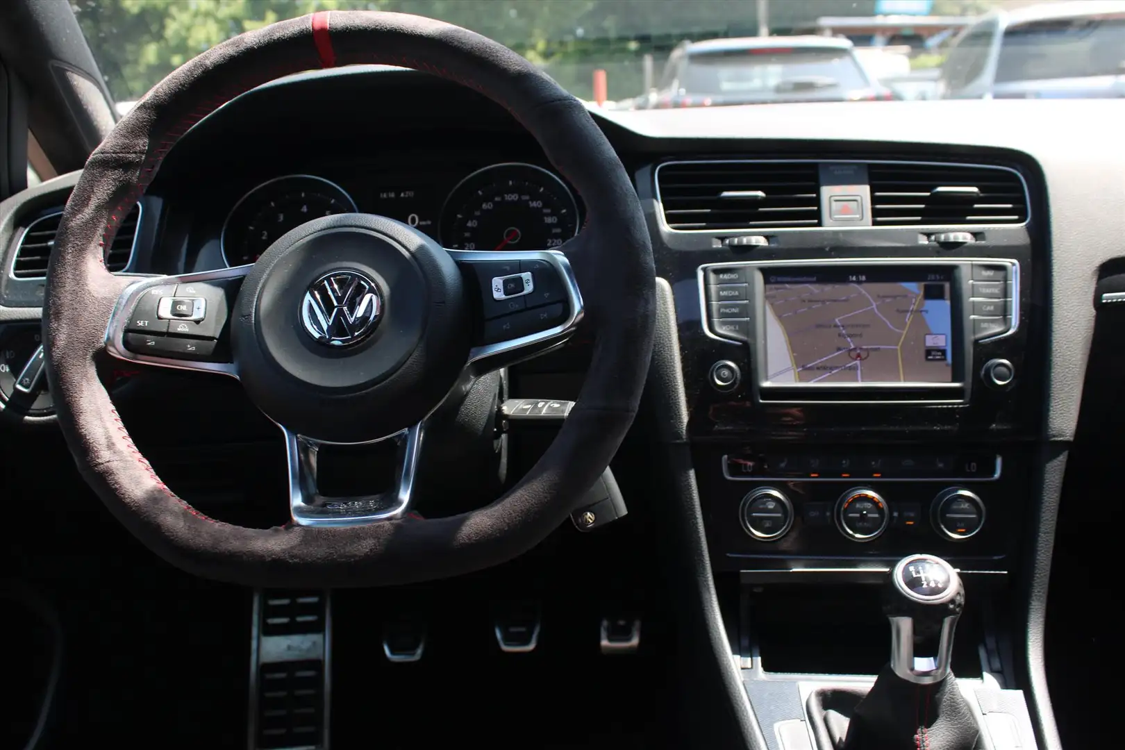 Volkswagen Golf 2.0 TSI *GTI* | Schuifdak | Stoelverwarming | Crui Rot - 2