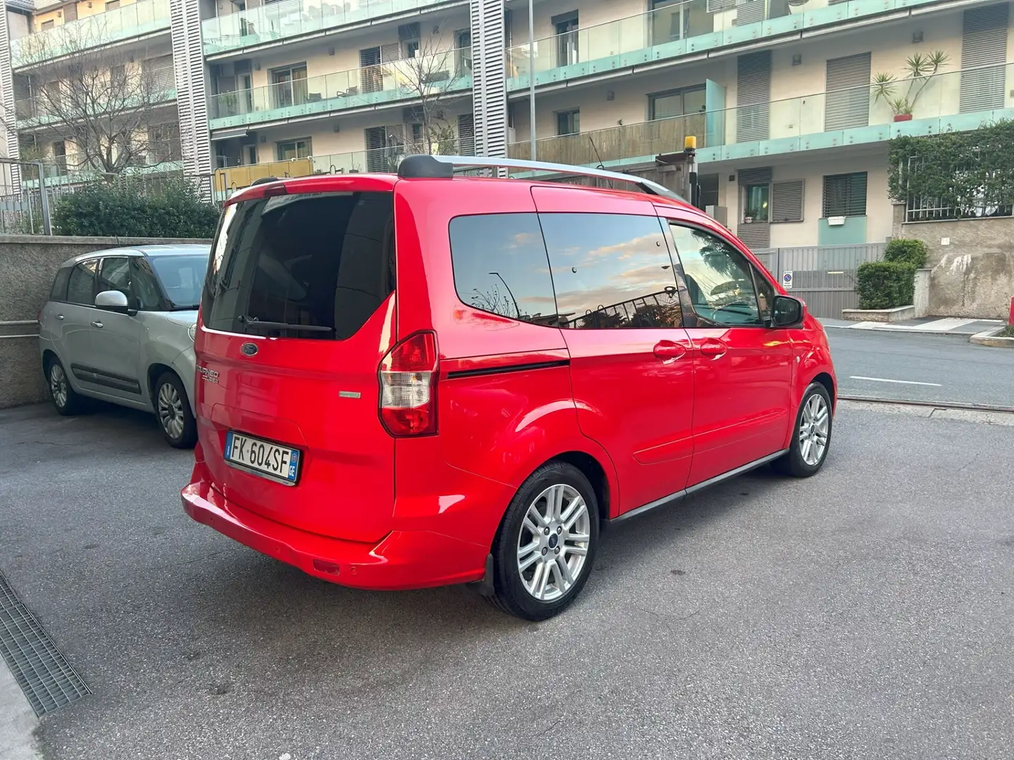 Ford Tourneo Courier Tourneo Courier 1.0 EcoBoost 100 CV Titanium MOTOR Rosso - 2
