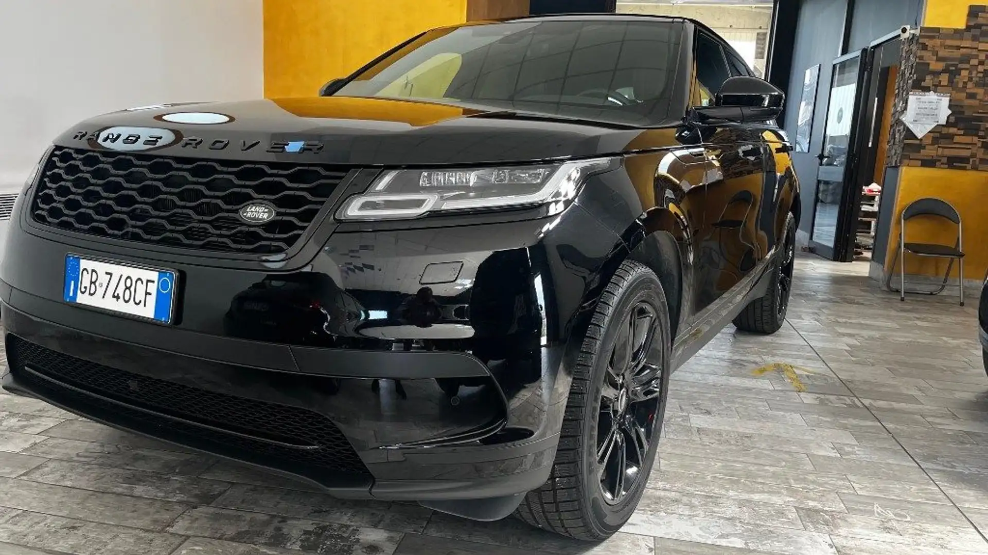 Land Rover Range Rover Velar 2.0D I4 240 CV R-Dynamic S- TV POST - Nero - 1