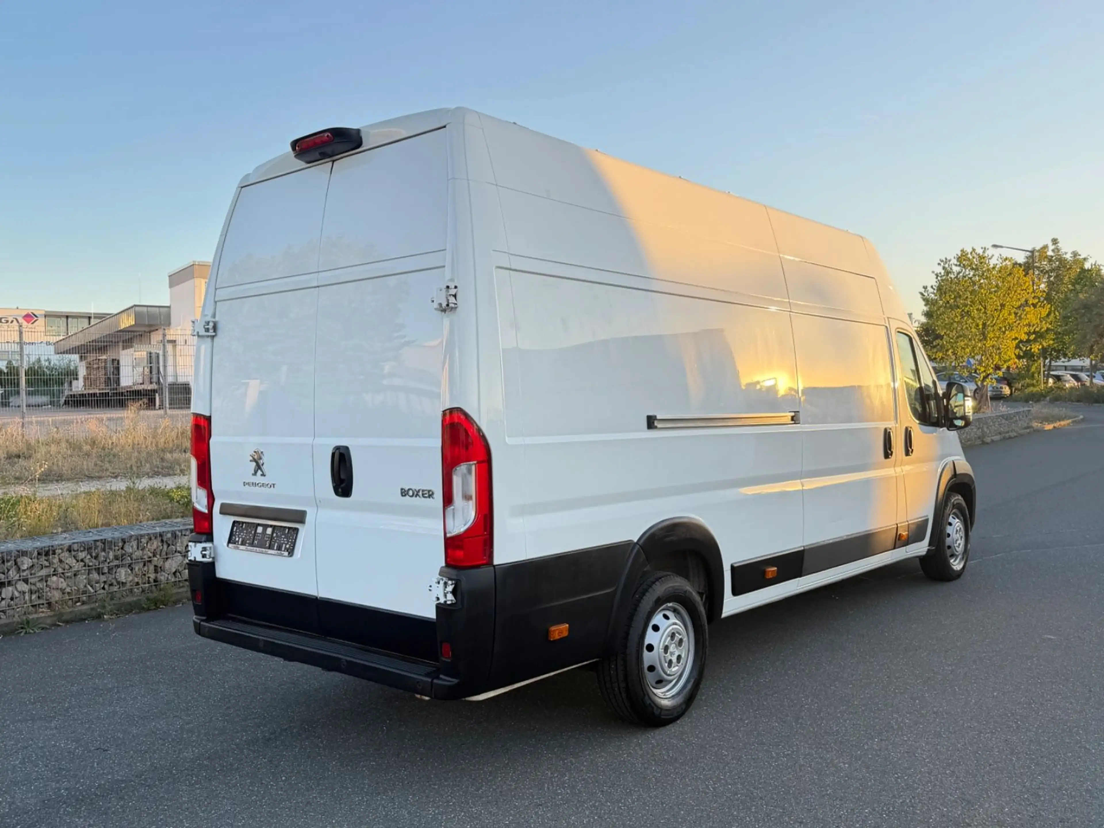 Peugeot Boxer Kasten 435 L4H3 Pro BlueHDi 165 TÜV/Neu — photo 5