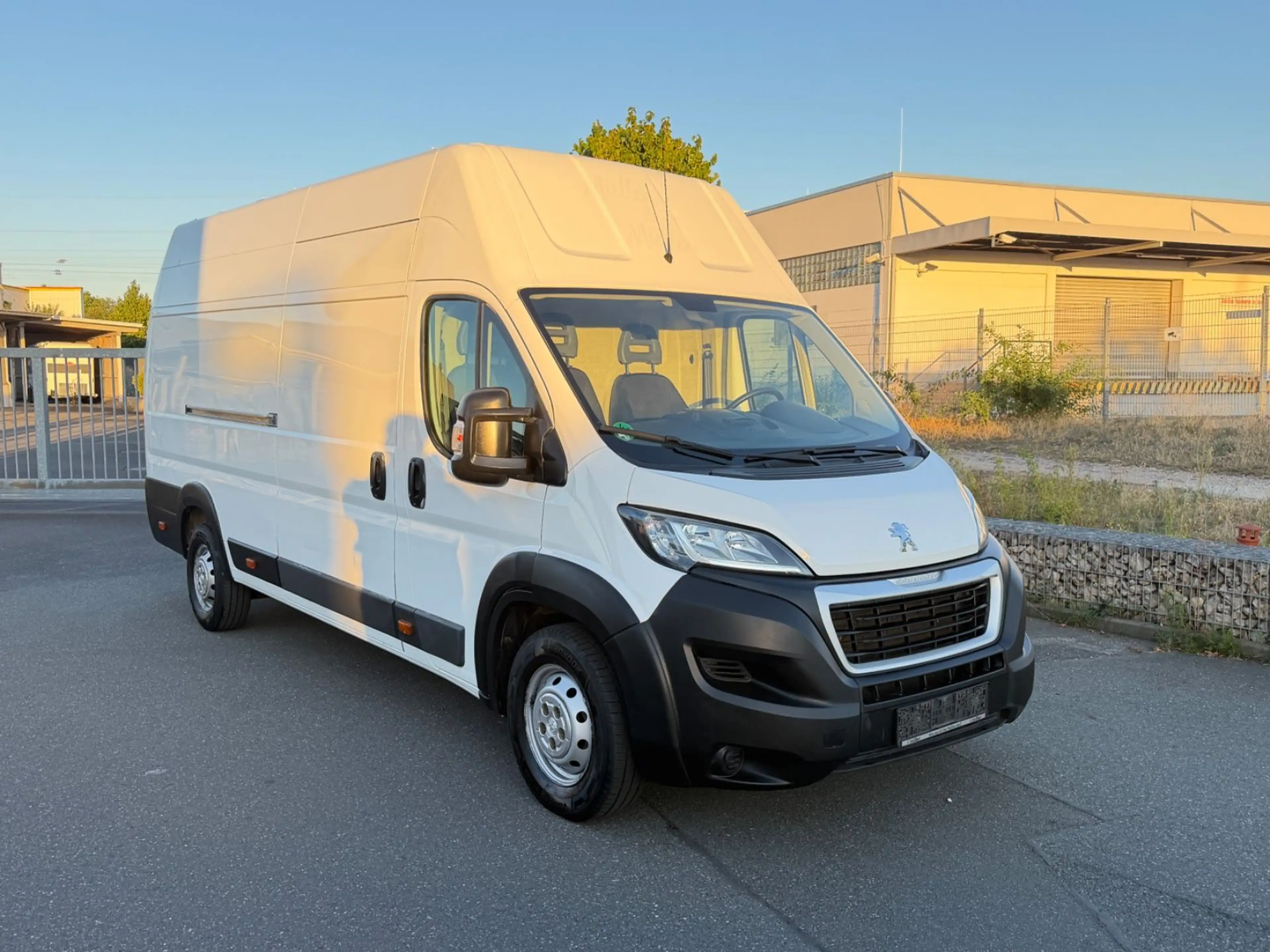Peugeot Boxer Kasten 435 L4H3 Pro BlueHDi 165 TÜV/Neu — photo 2