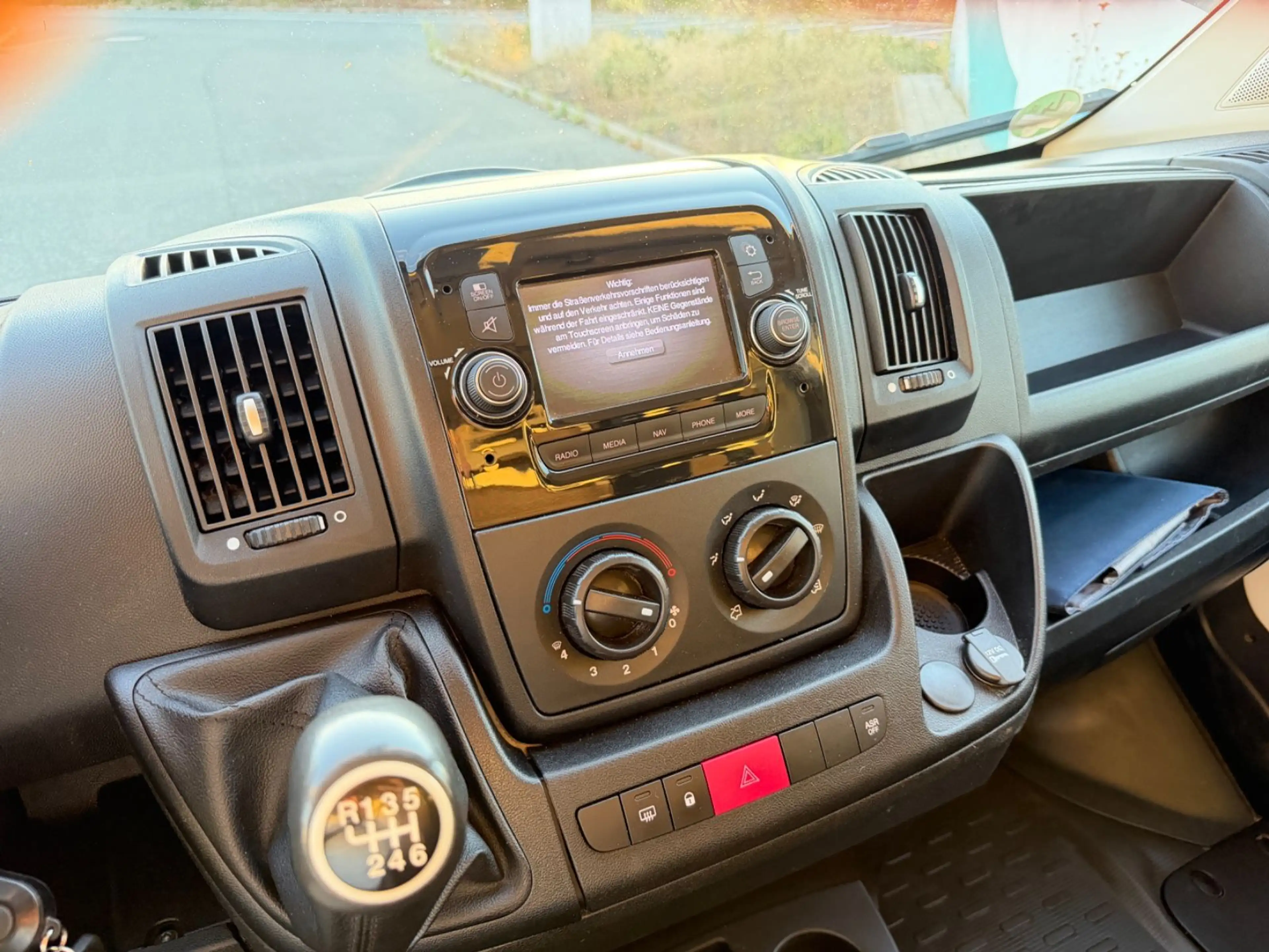Peugeot Boxer Kasten 435 L4H3 Pro BlueHDi 165 TÜV/Neu — photo 10