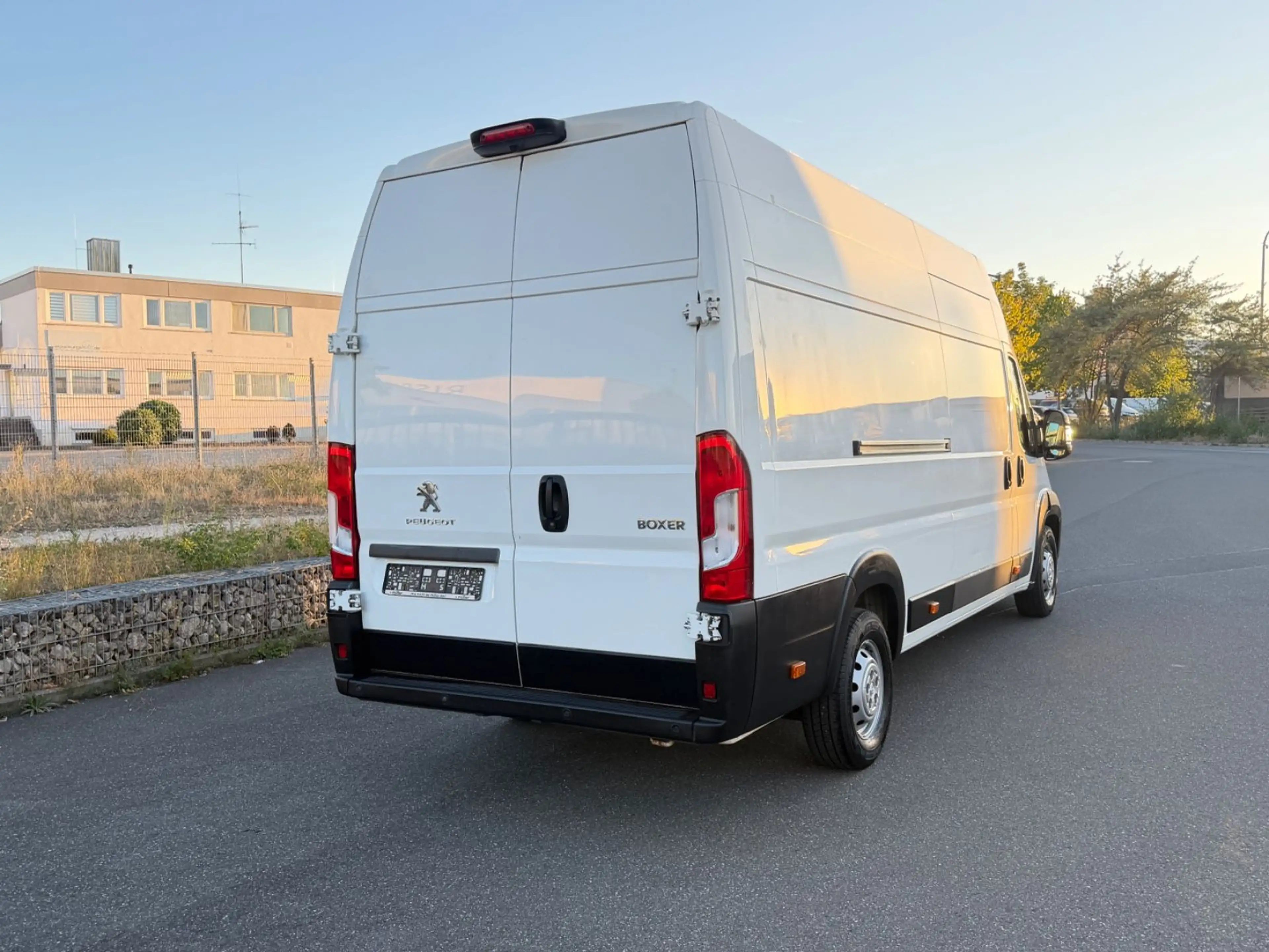 Peugeot Boxer Kasten 435 L4H3 Pro BlueHDi 165 TÜV/Neu — photo 4