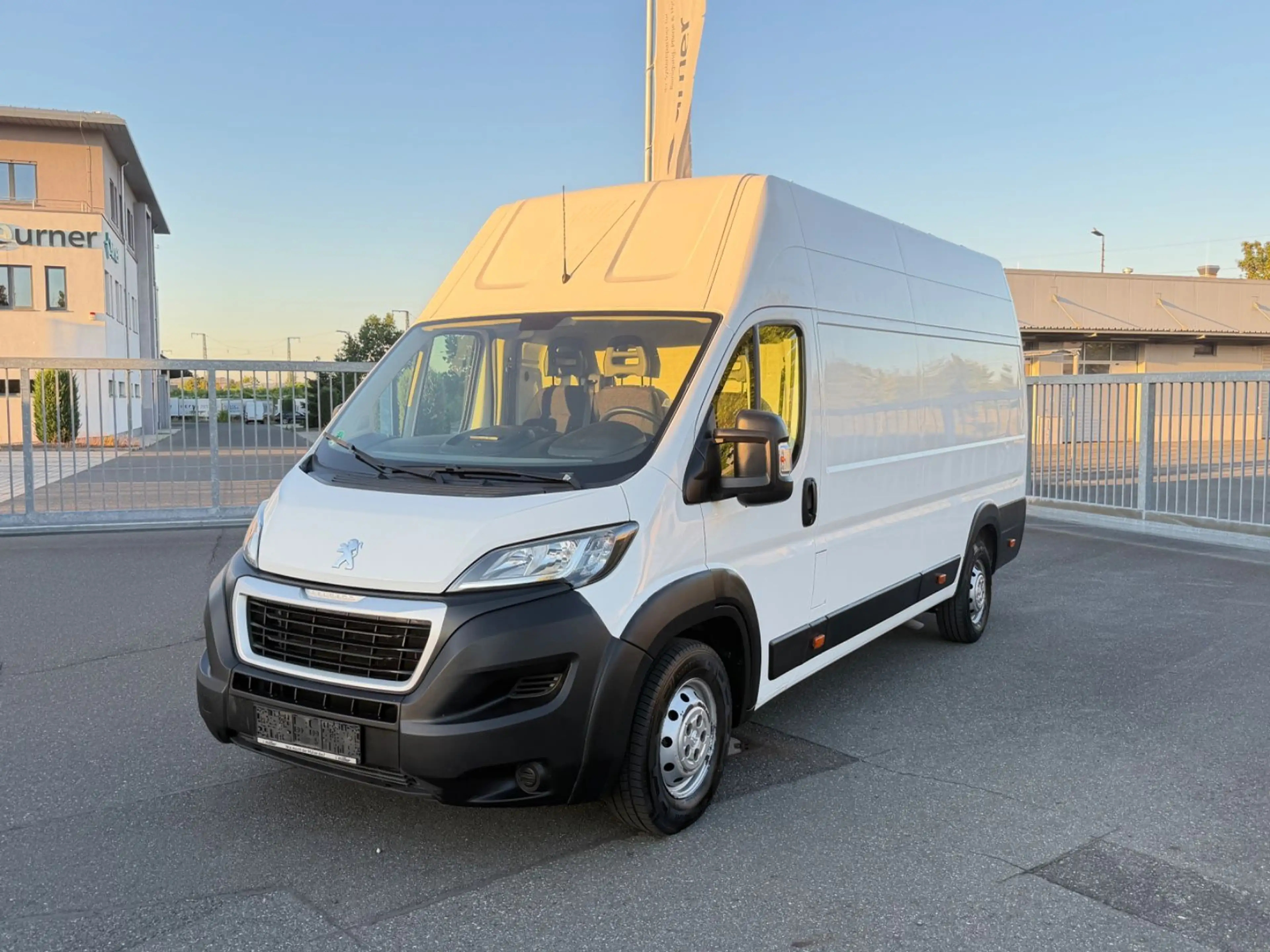 Peugeot Boxer Kasten 435 L4H3 Pro BlueHDi 165 TÜV/Neu