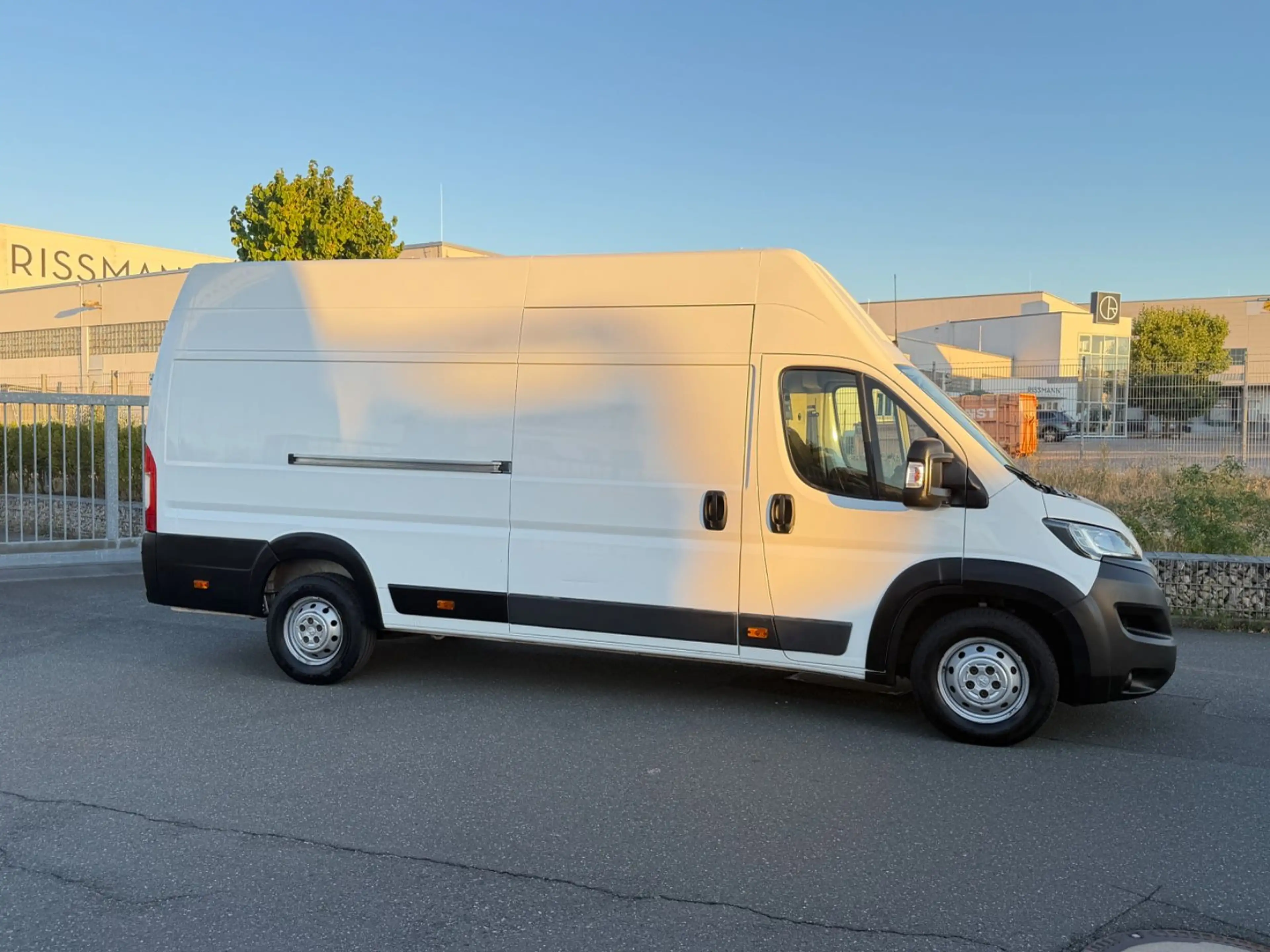 Peugeot Boxer Kasten 435 L4H3 Pro BlueHDi 165 TÜV/Neu — photo 6
