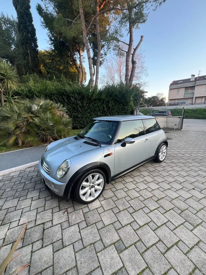 MINI One D - 1