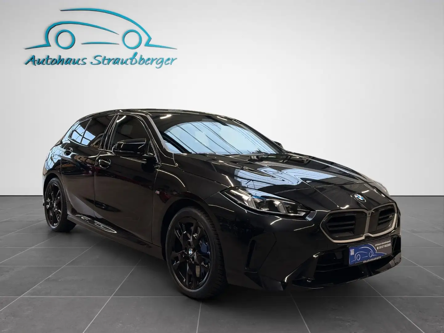 BMW 135 xi ACC 360° LRHZ 2ZK SHZ HuD QI H/K Memory Černá - 2