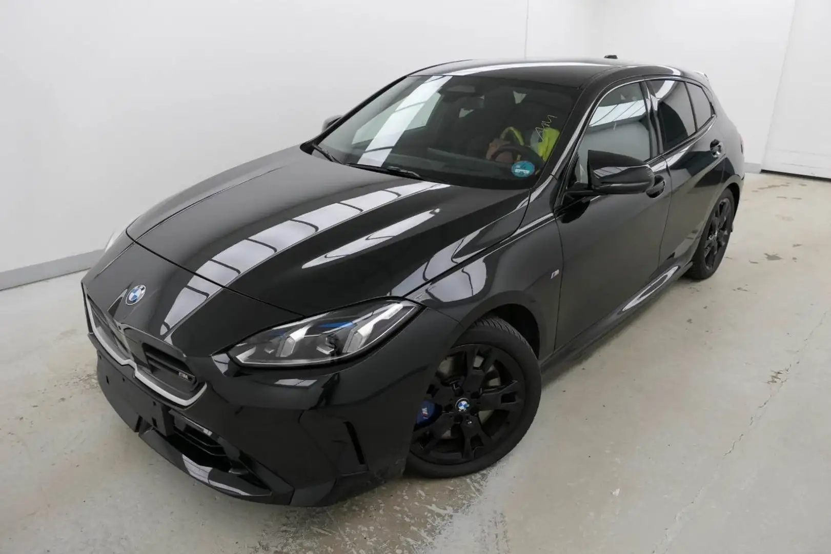 BMW 135 xi ACC 360° LRHZ 2ZK SHZ HuD QI H/K Memory Schwarz - 2