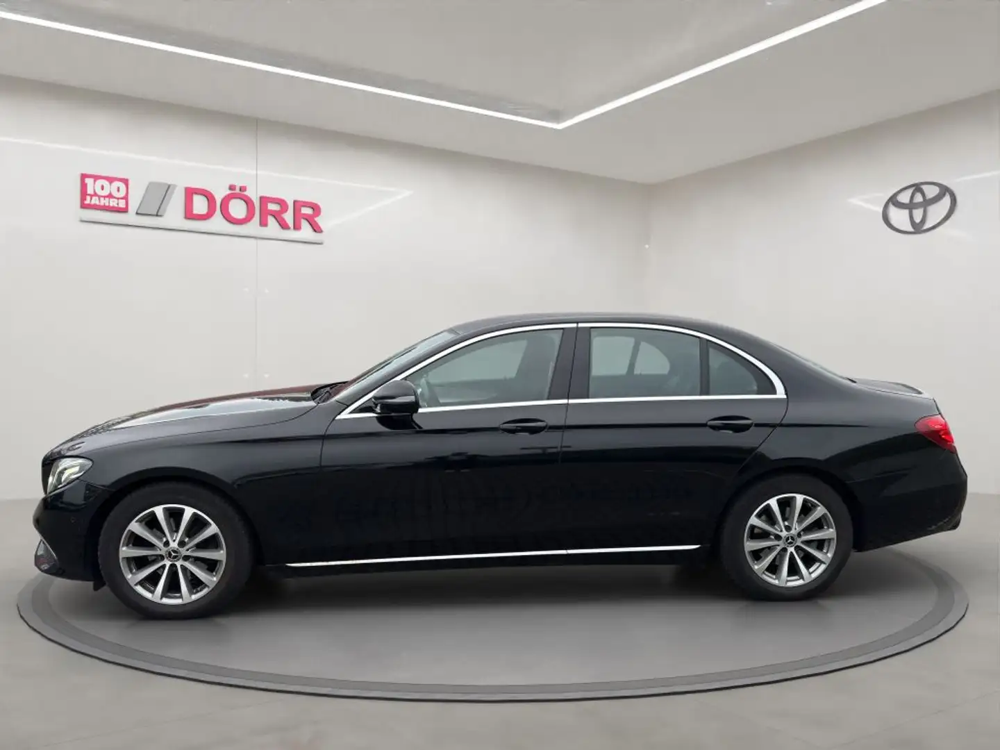 Mercedes-Benz E 220 d 9G-TRONIC Avantgarde Schwarz - 2