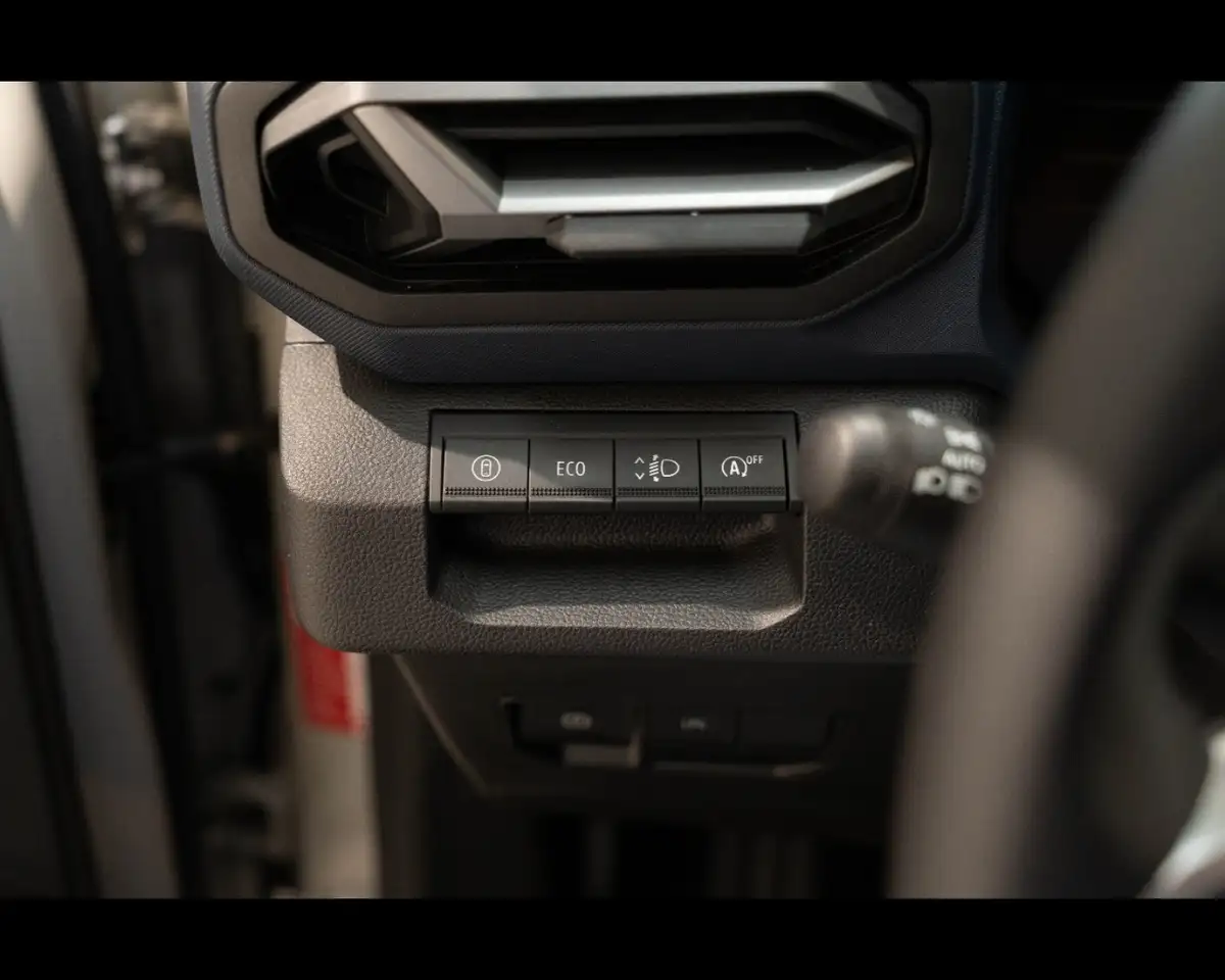 Dacia Duster Eco-G 100 CV Journey 18