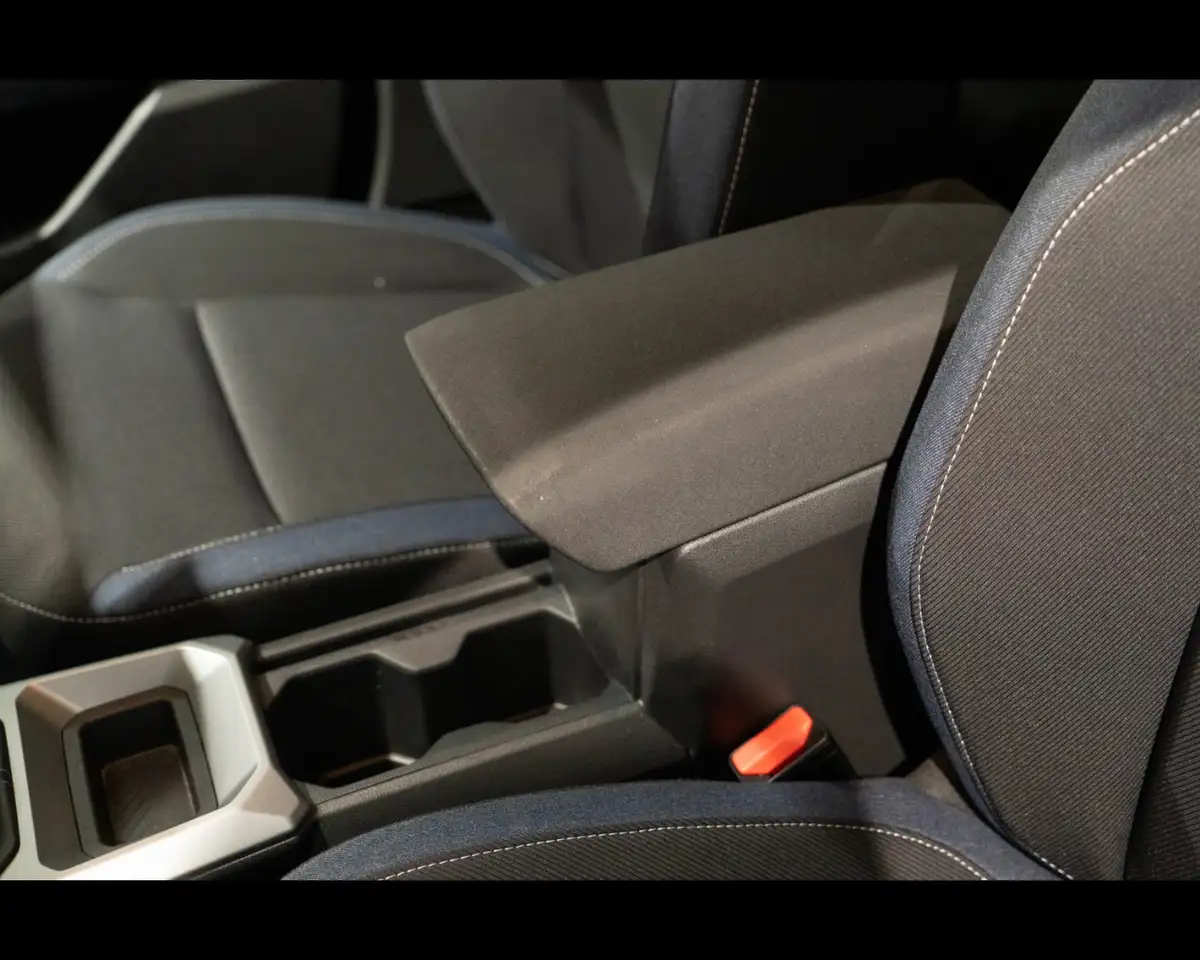Dacia Duster Eco-G 100 CV Journey 23
