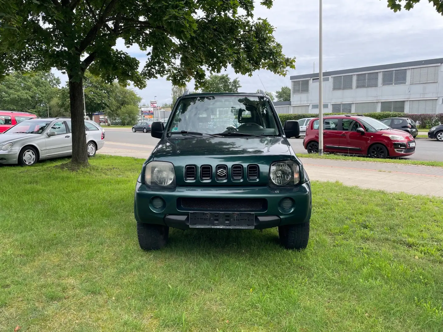 Suzuki Jimny Ranger 1.3 4x4  AHK *Klima* Grün - 2