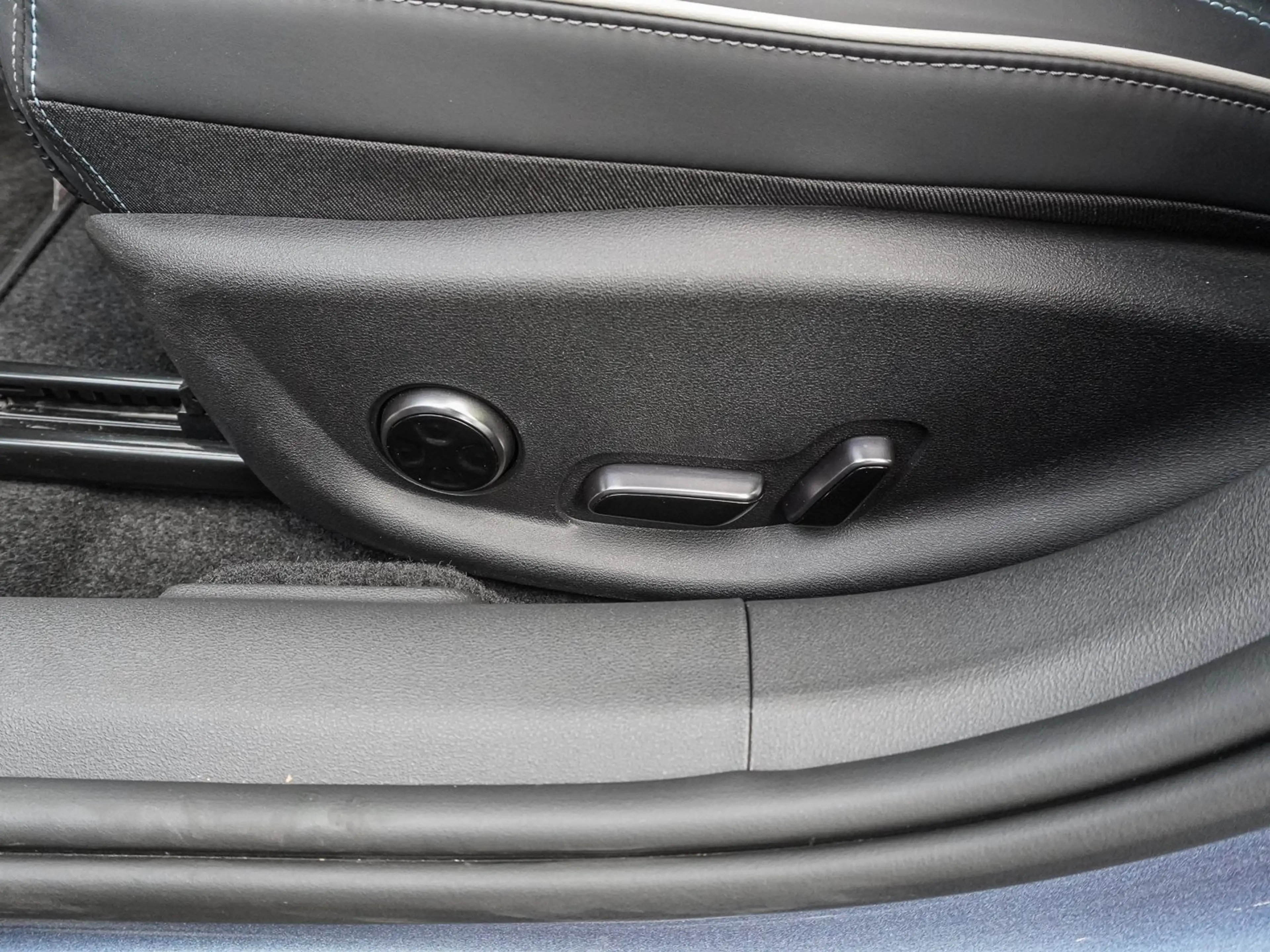 BYD Seal EV Excellence AWD — photo 16