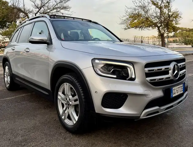 Mercedes-Benz GLB 180 d  2.0 Sport 116CV TETTO-PELLE-BURMESTER-LUCI AMB