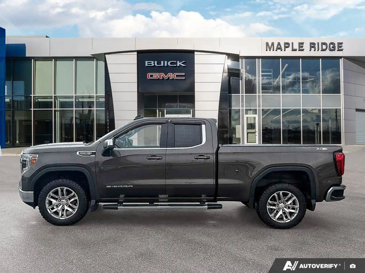 GMC Sierra 1500 снимка GMC Sierra 1500