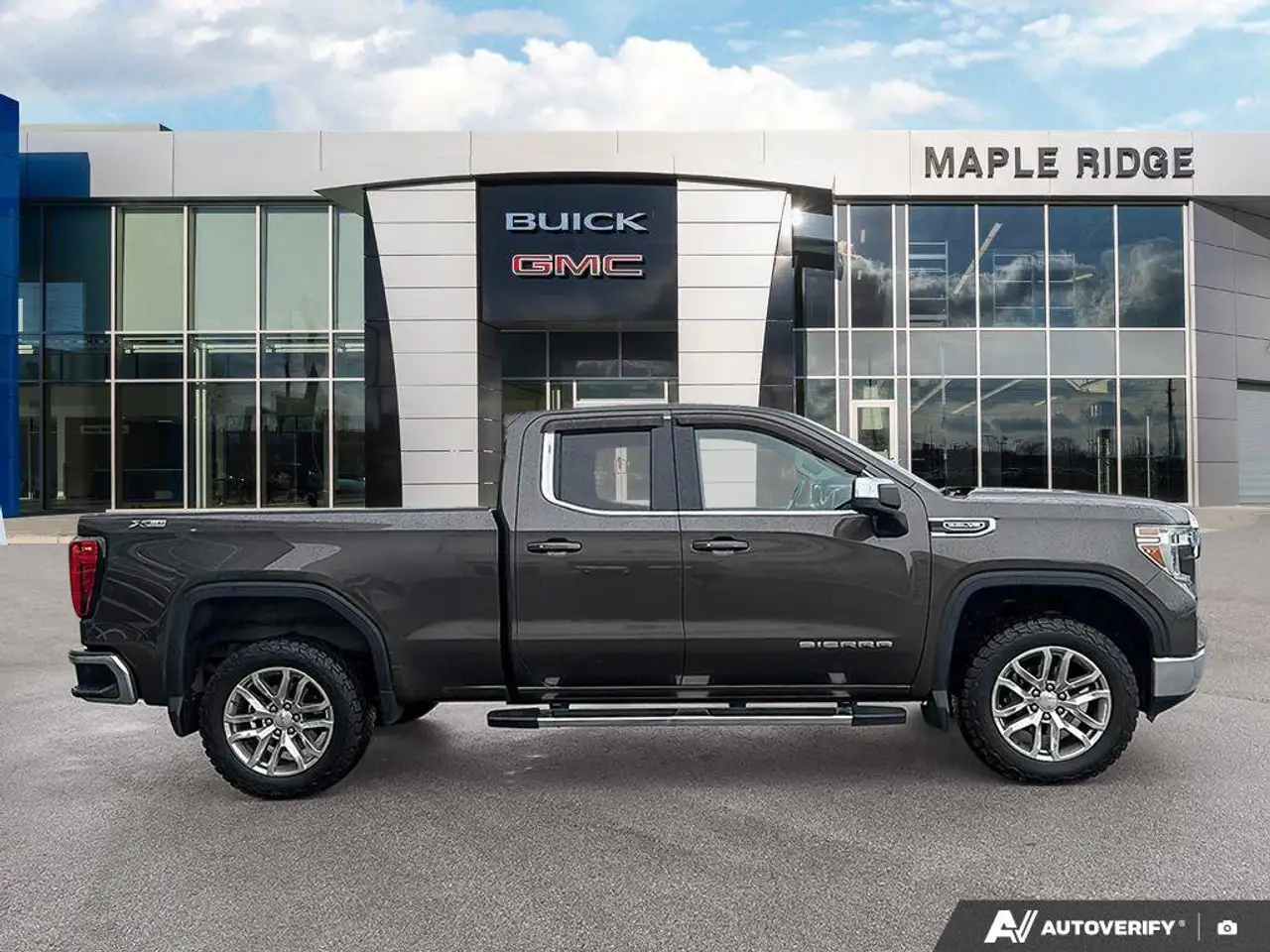 GMC Sierra 1500 снимка GMC Sierra 1500