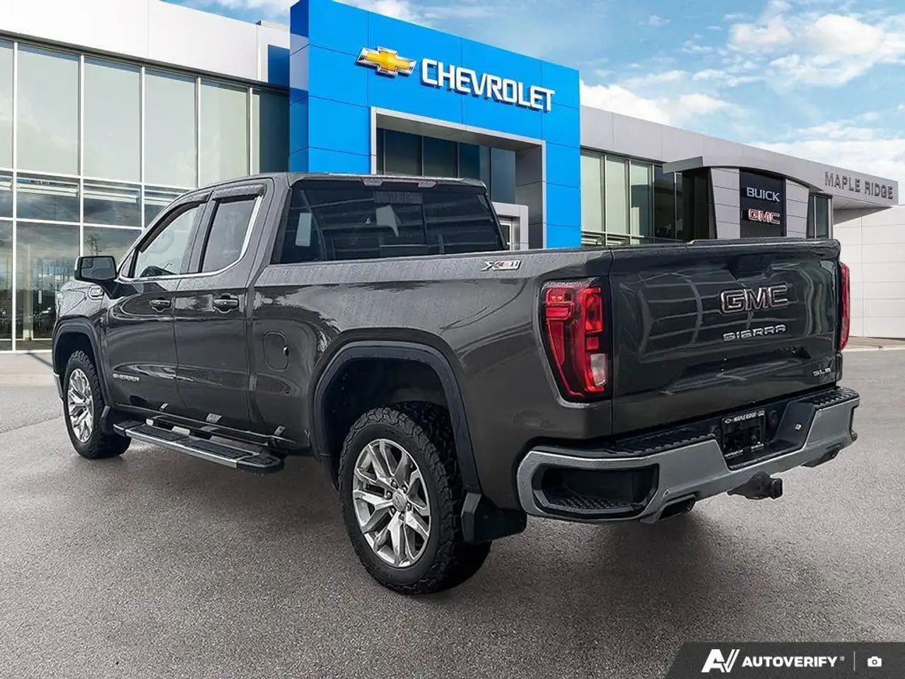GMC Sierra 1500 снимка GMC Sierra 1500