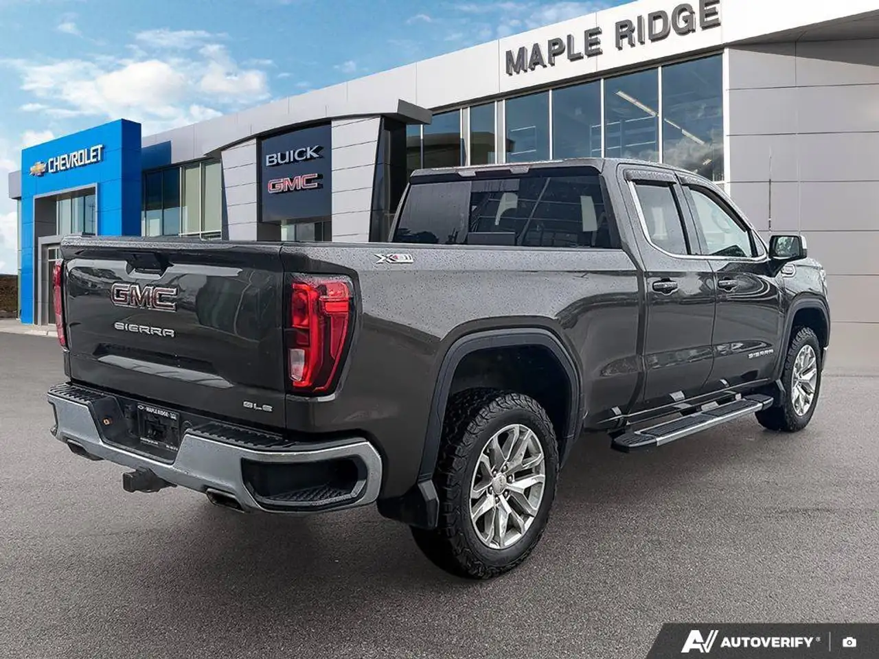 GMC Sierra 1500 снимка GMC Sierra 1500