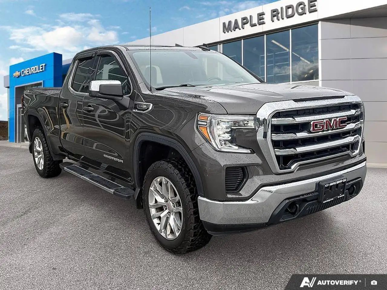 GMC Sierra 1500 снимка GMC Sierra 1500