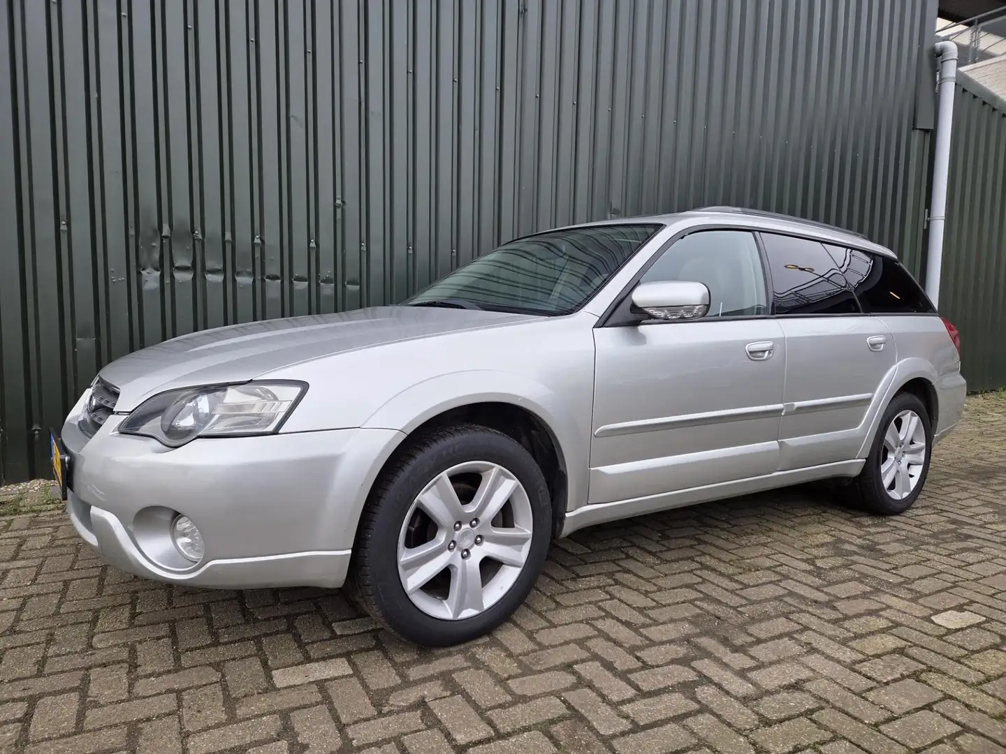 Subaru OUTBACK 3.0R Executive AUTOMAAT Zilver - 2