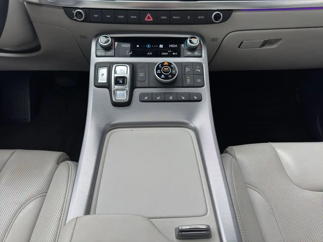 Hyundai PALISADE снимка Hyundai PALISADE